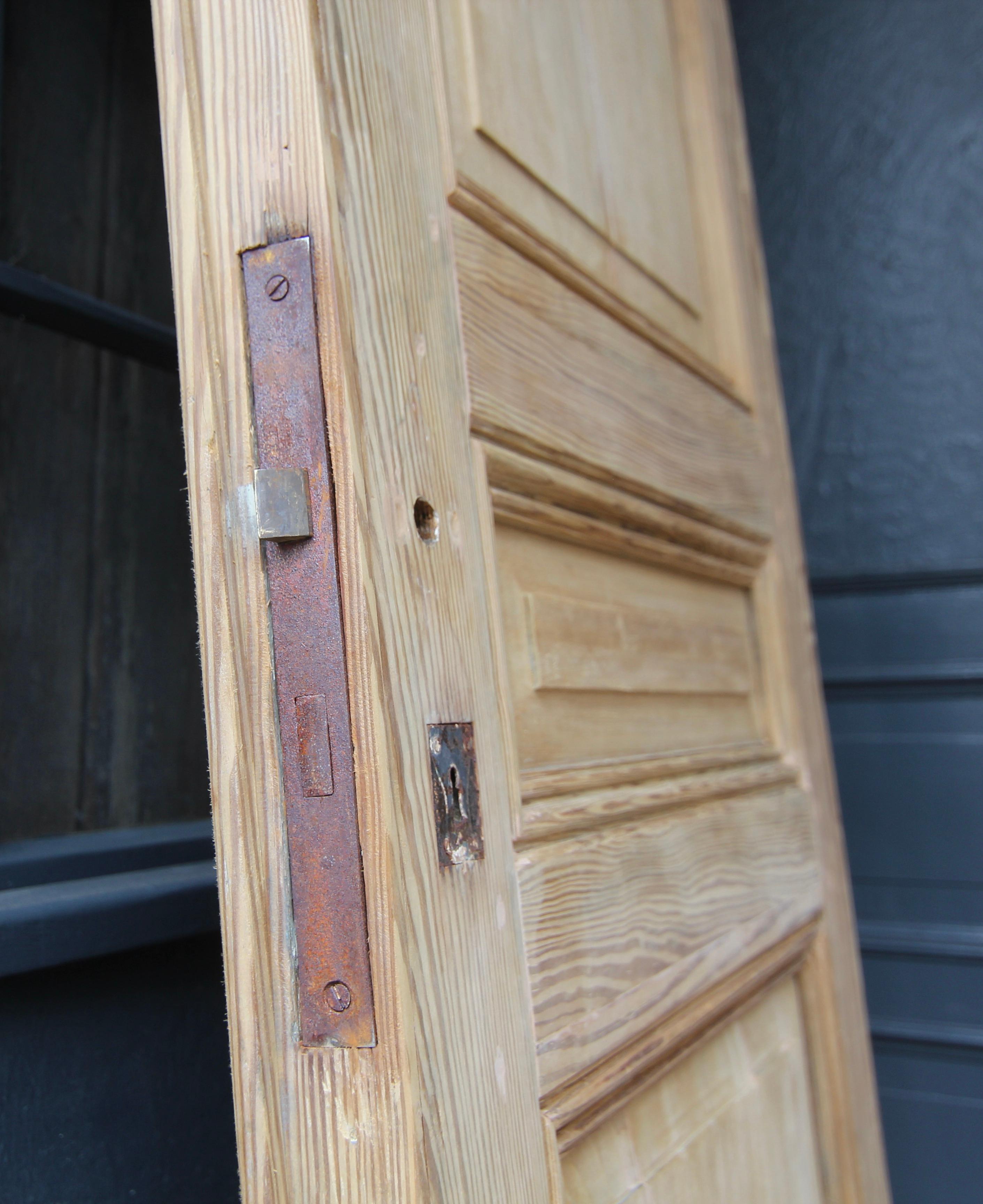 Large Early 20th Century French Pine Double Door For Sale 11