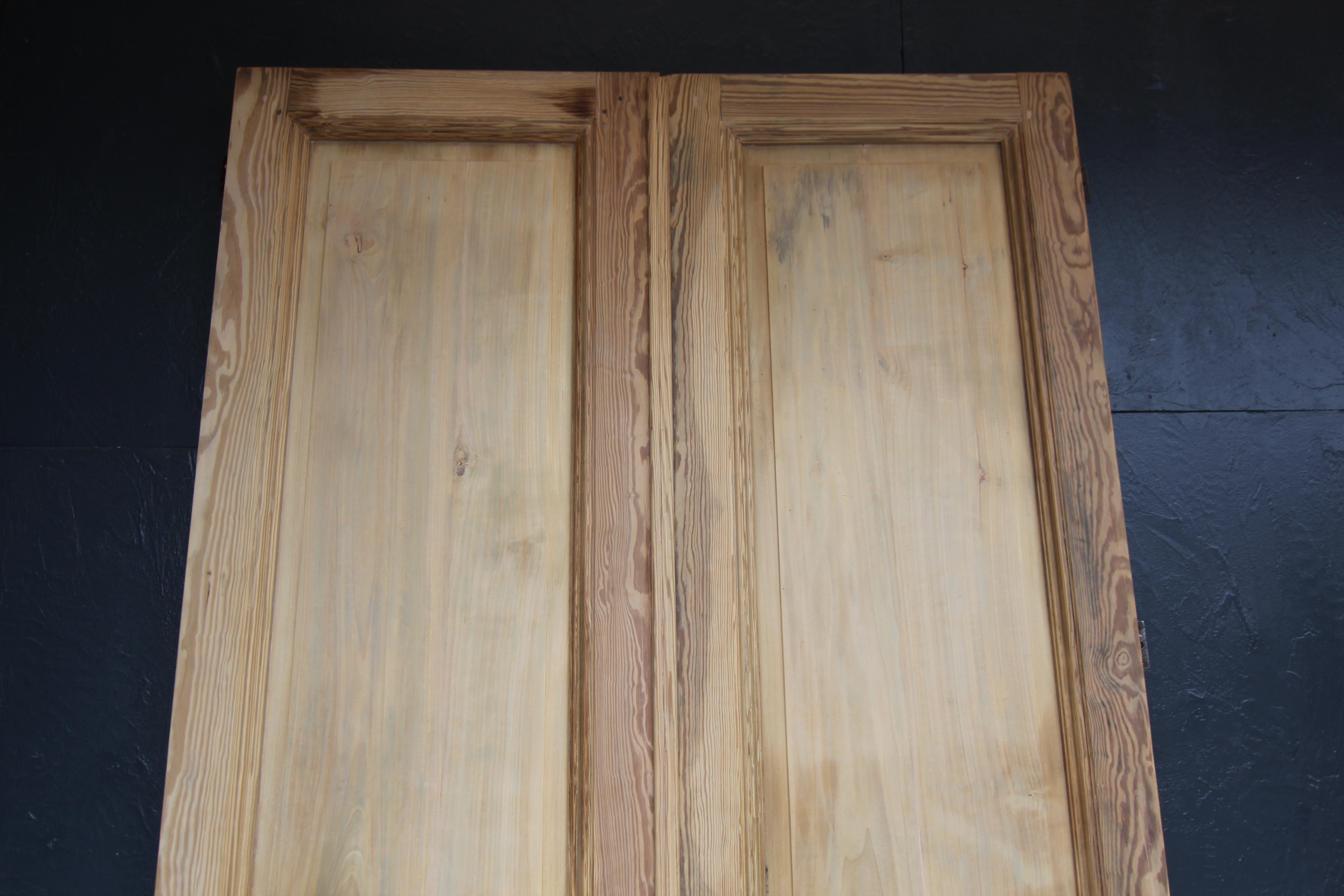 Large Early 20th Century French Pine Double Door For Sale 3