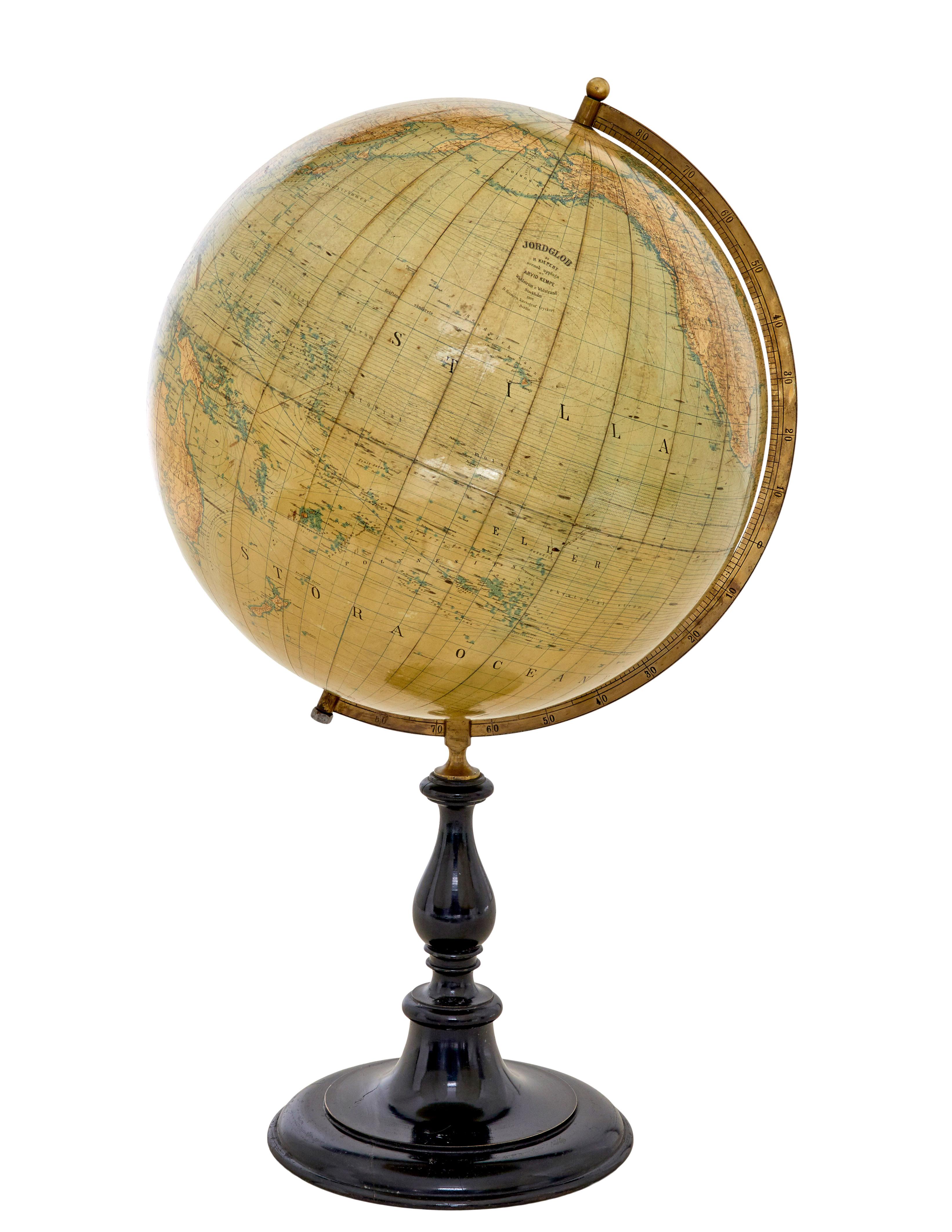 Édouardien Grand globe du début du 20e siècle sur Stand par jordglob en vente