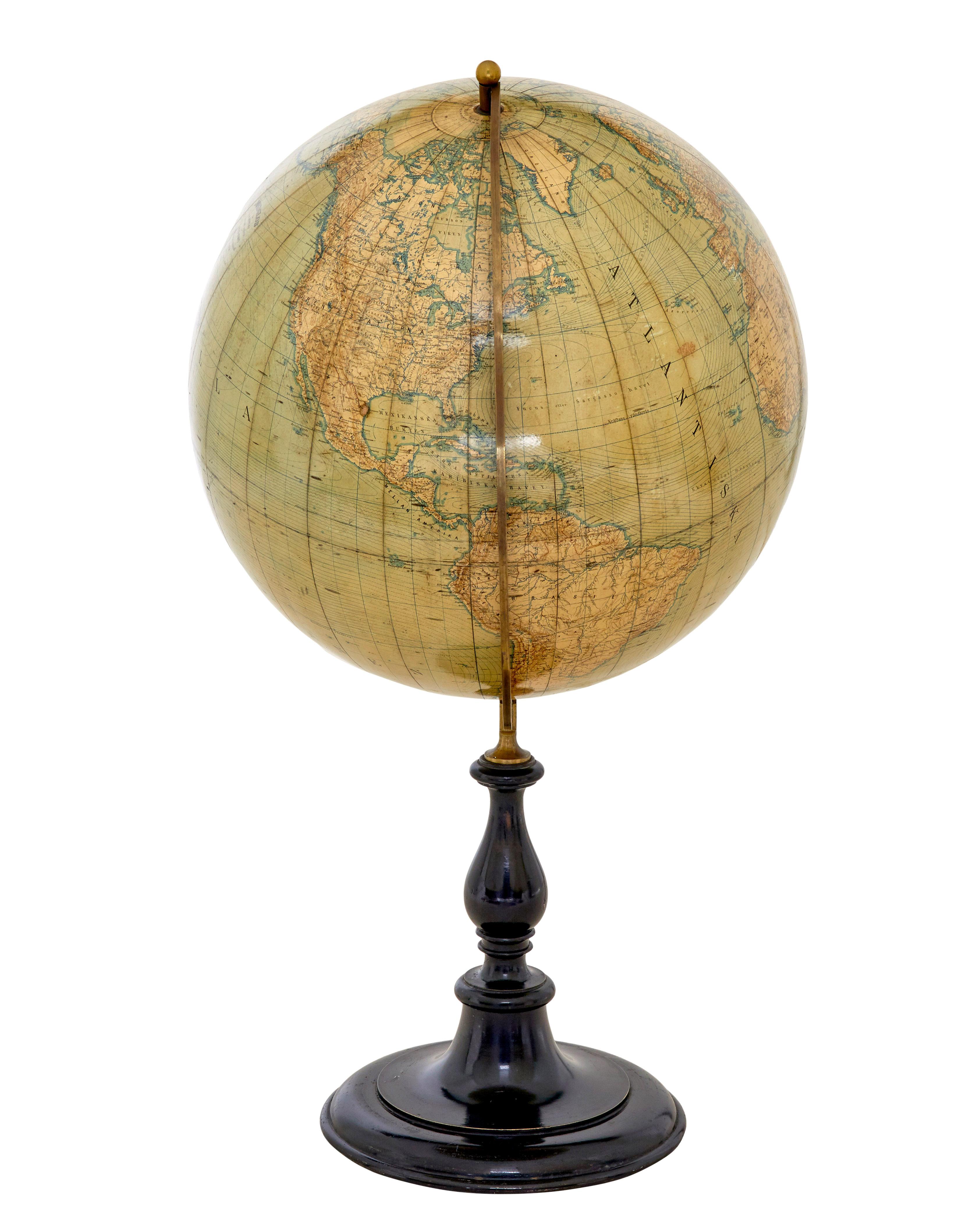 Suédois Grand globe du début du 20e siècle sur Stand par jordglob en vente
