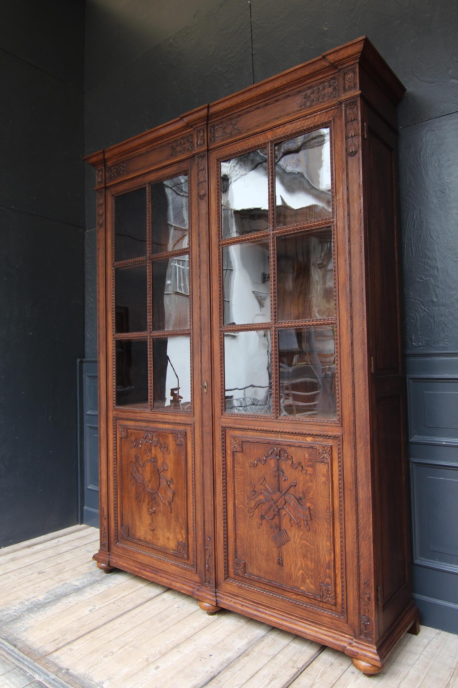 French Large Early 20th Century Louis XVI Style Bookcase For Sale