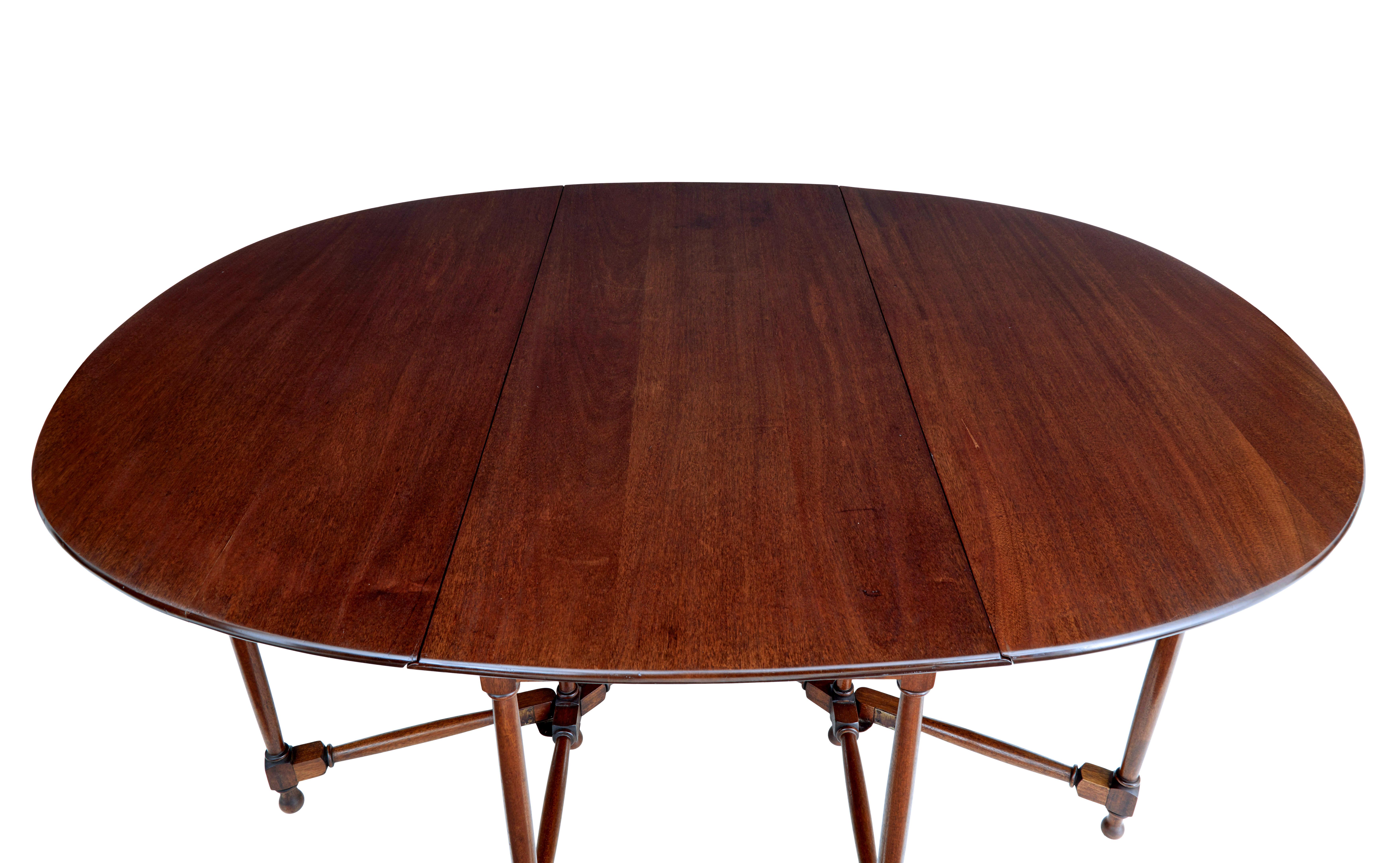 Large early 20th century mahogany gateleg table In Good Condition In Debenham, Suffolk