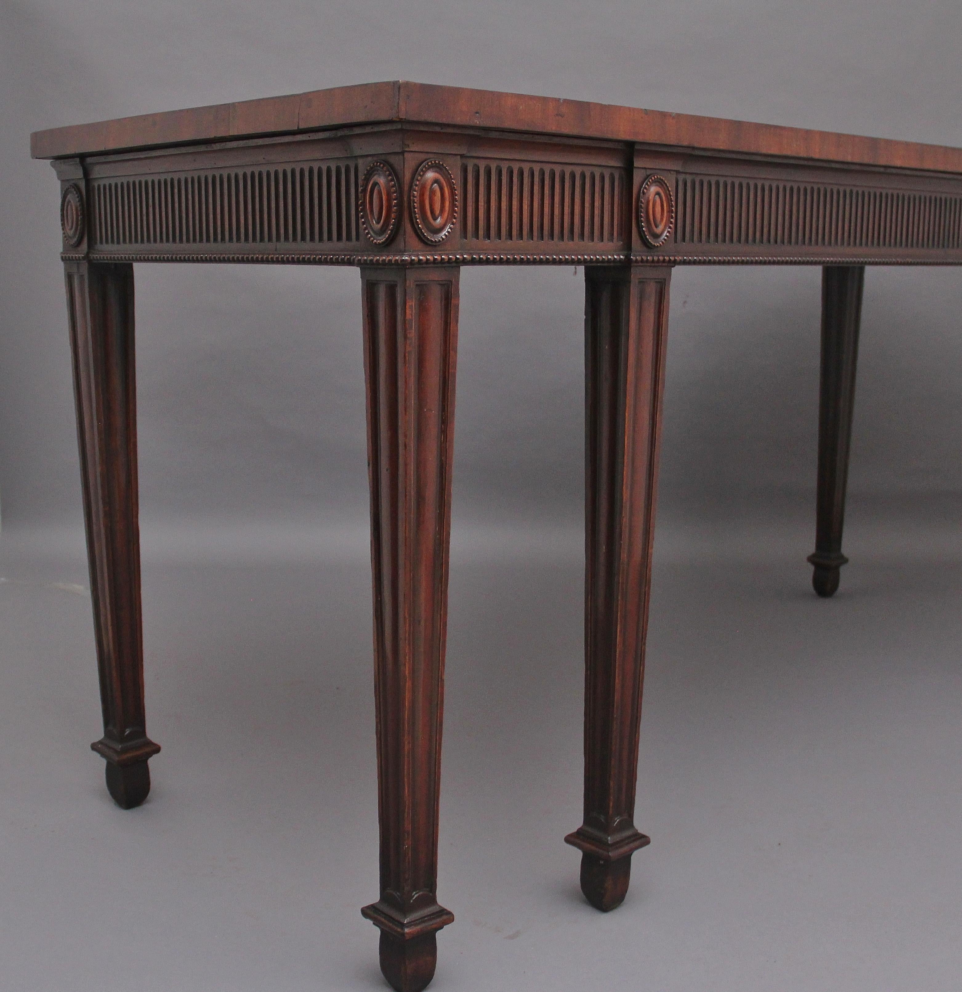 Large Early 20th Century Mahogany Serving Table For Sale 4