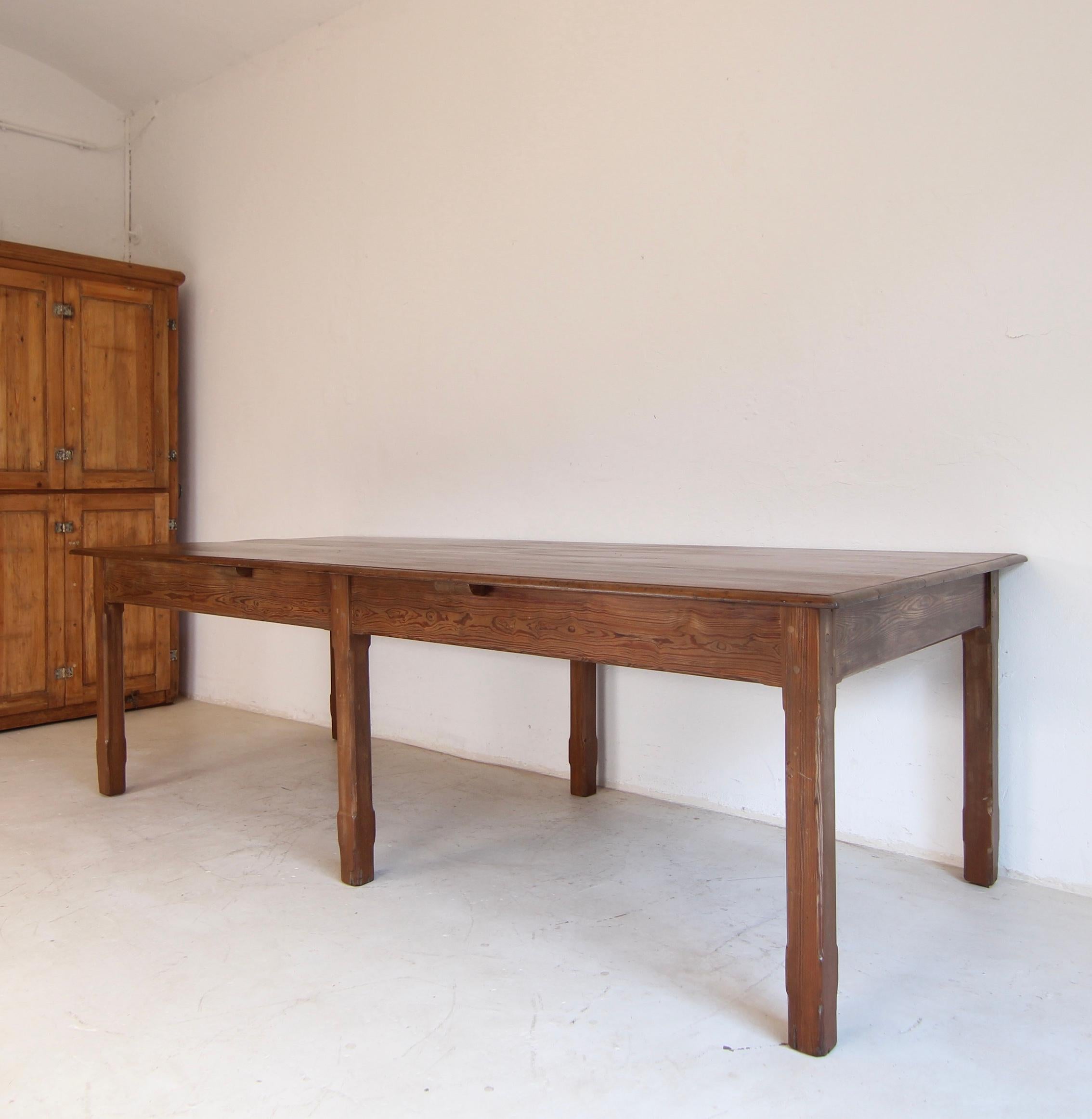 Large Early 20th Century Shop or Dining Table In Good Condition For Sale In Dusseldorf, DE