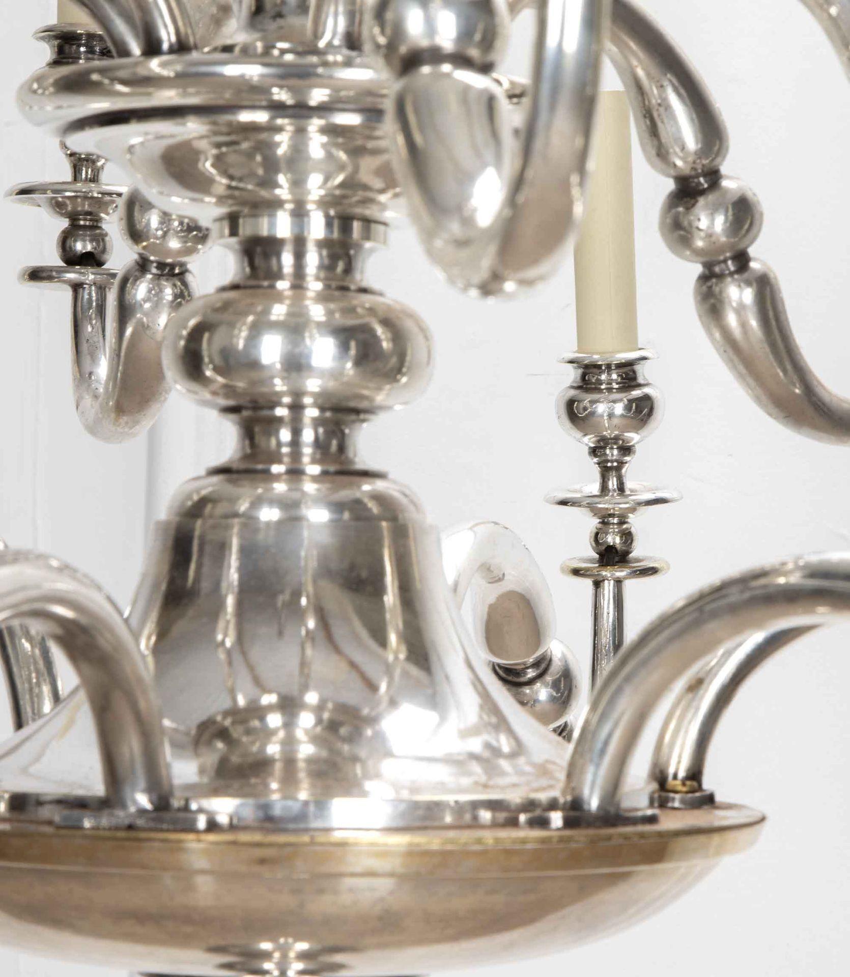 Grand lustre en métal argenté du début du 20e siècle en vente 2