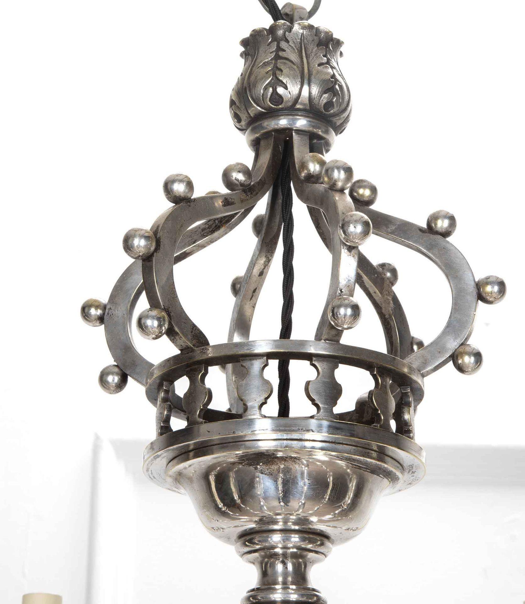 Grand lustre en métal argenté du début du 20e siècle en vente 3