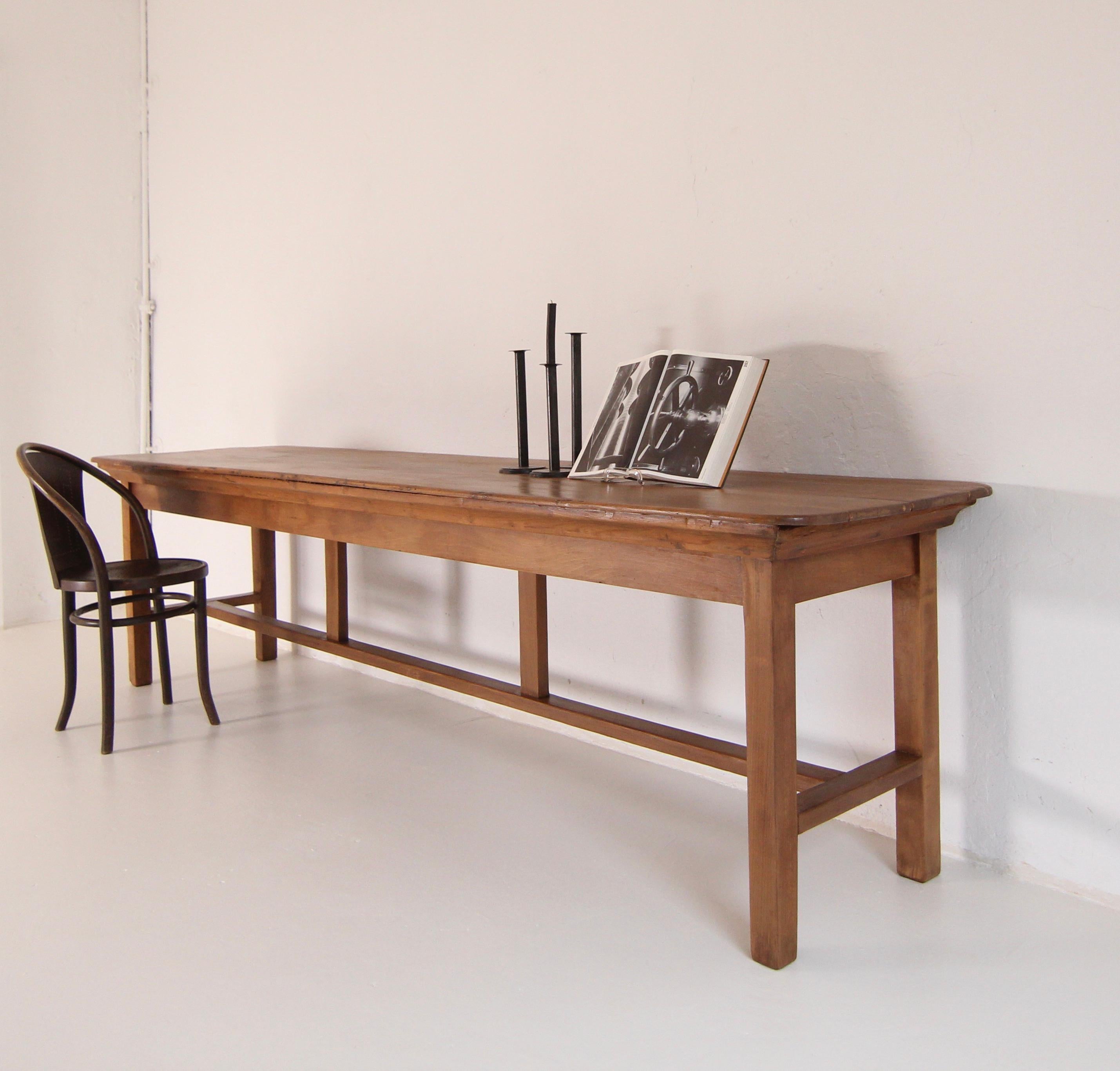 Large Early 20th Century Table In Good Condition In Dusseldorf, DE