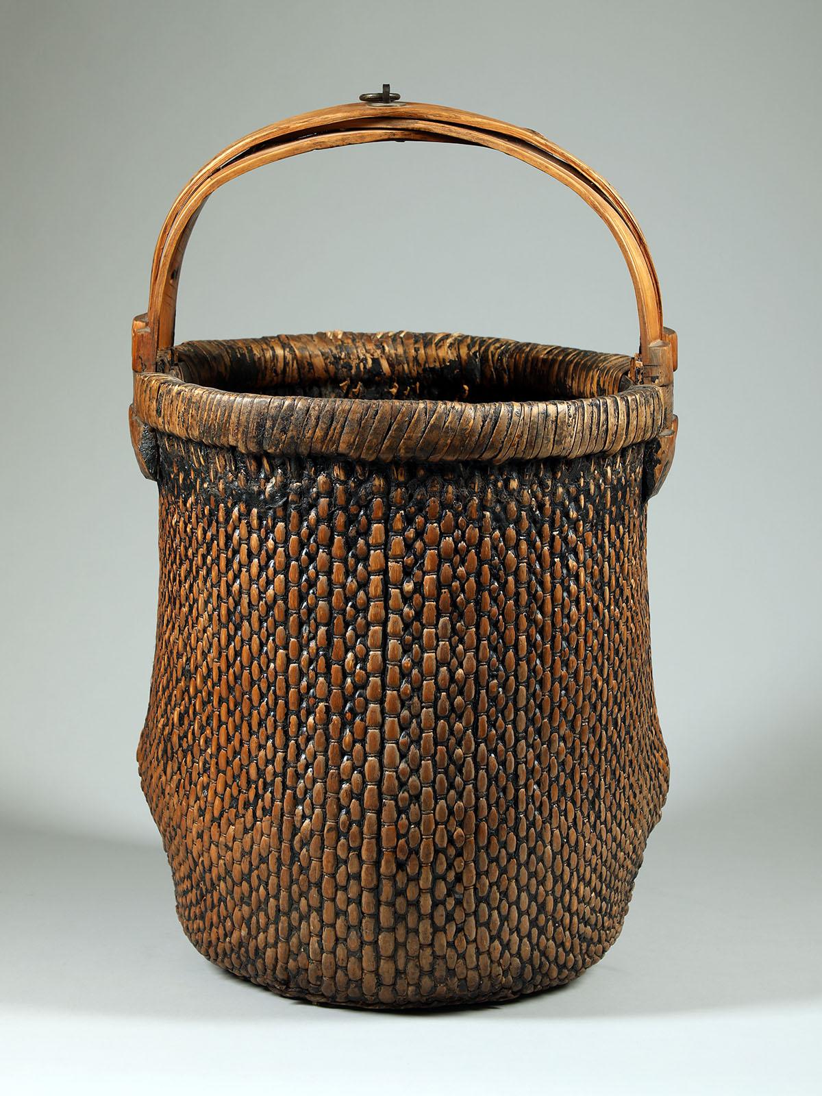 Chinese Large Early 20th Century Willow Grain Basket, China For Sale