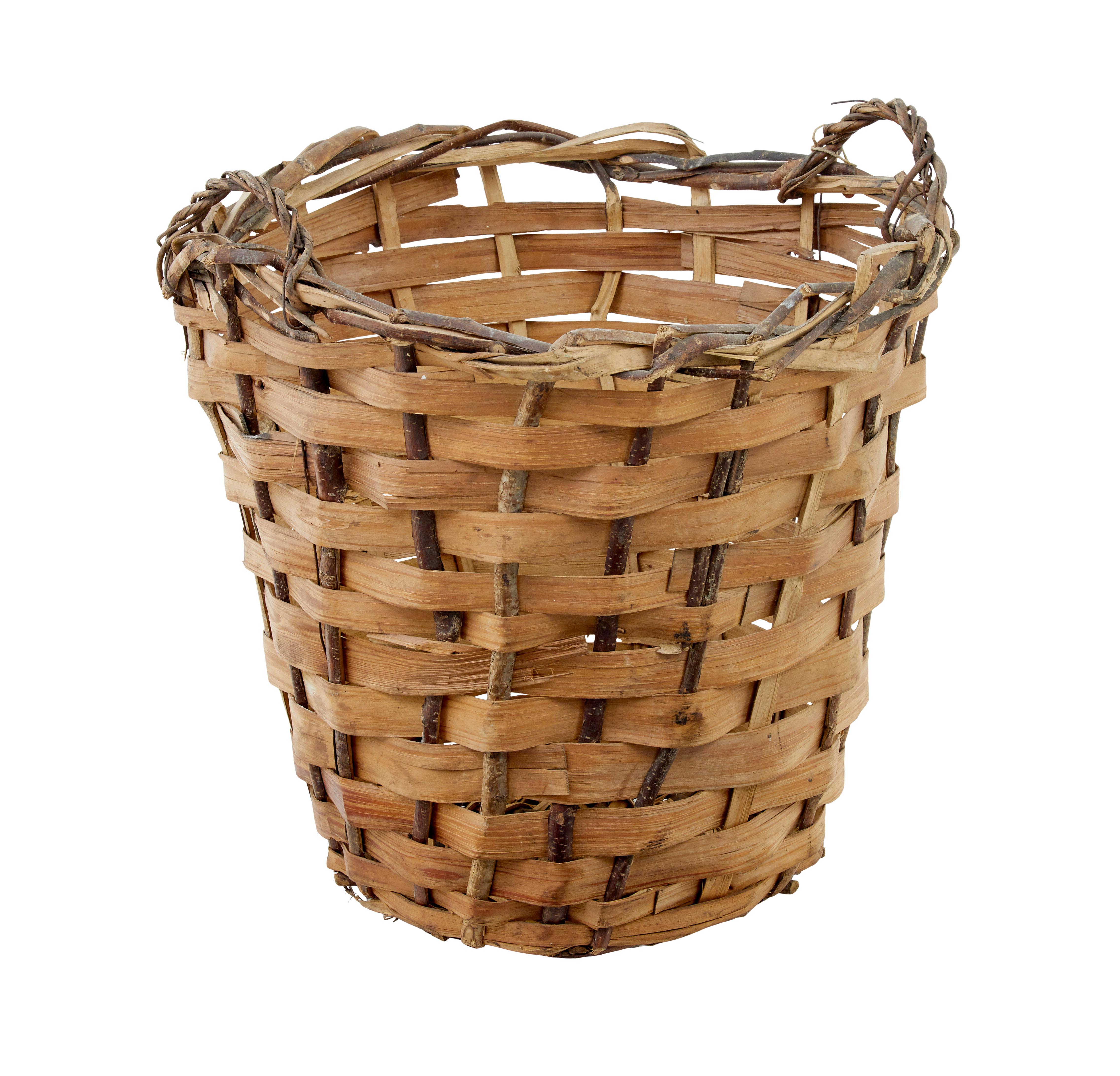 Rustic Large early 20th century woven basket For Sale
