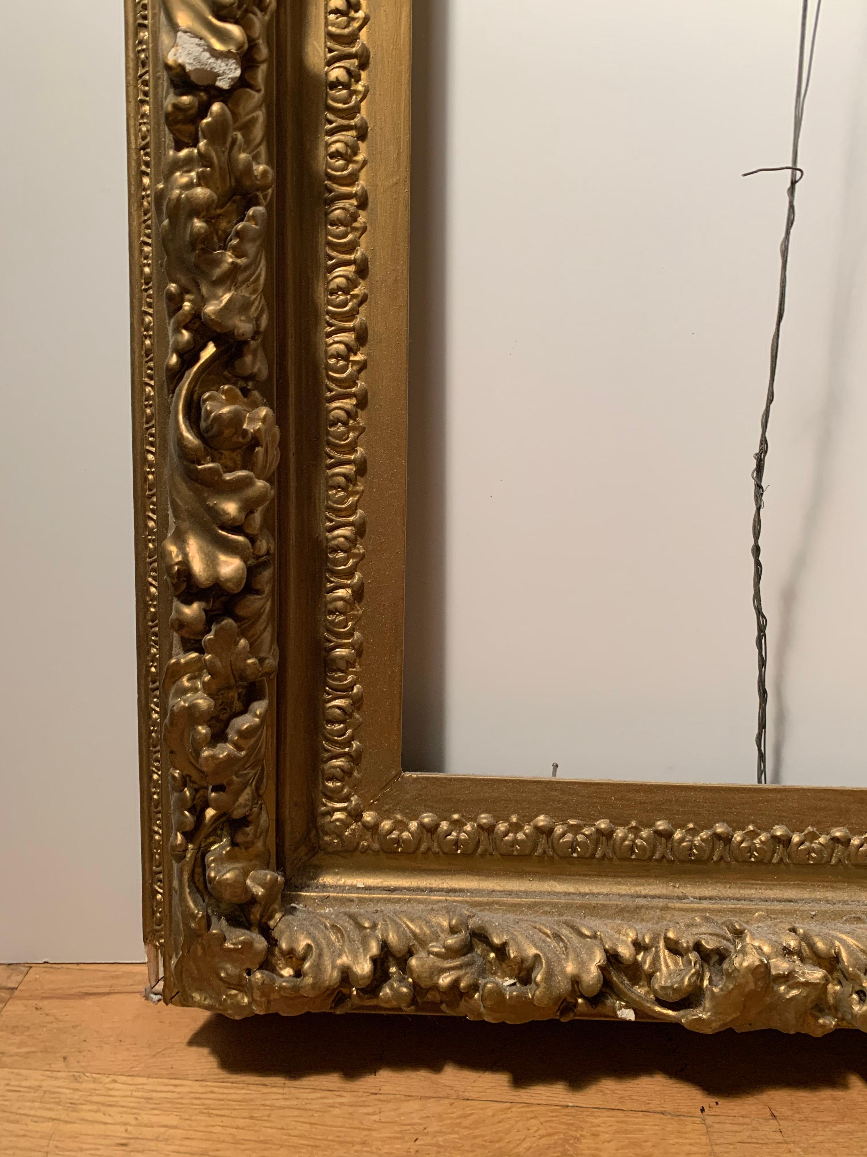 Gran Espejo / Marco de Arte Antiguo Francés Dorado / Dorado Temprano Barroco en venta
