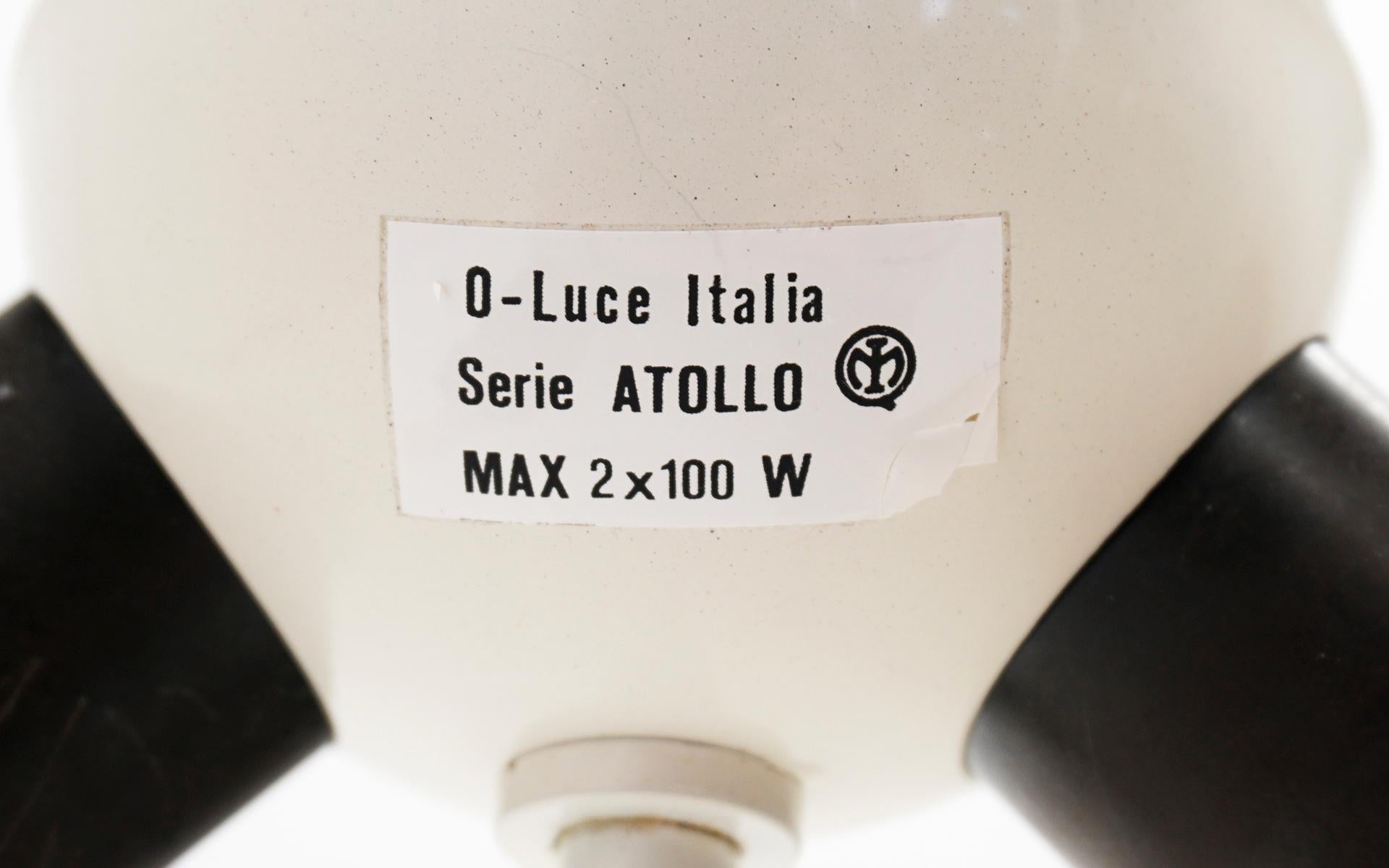 Grande lampe de bureau Early Atollo en acier laqué blanc de Vico Magistretti en vente 2