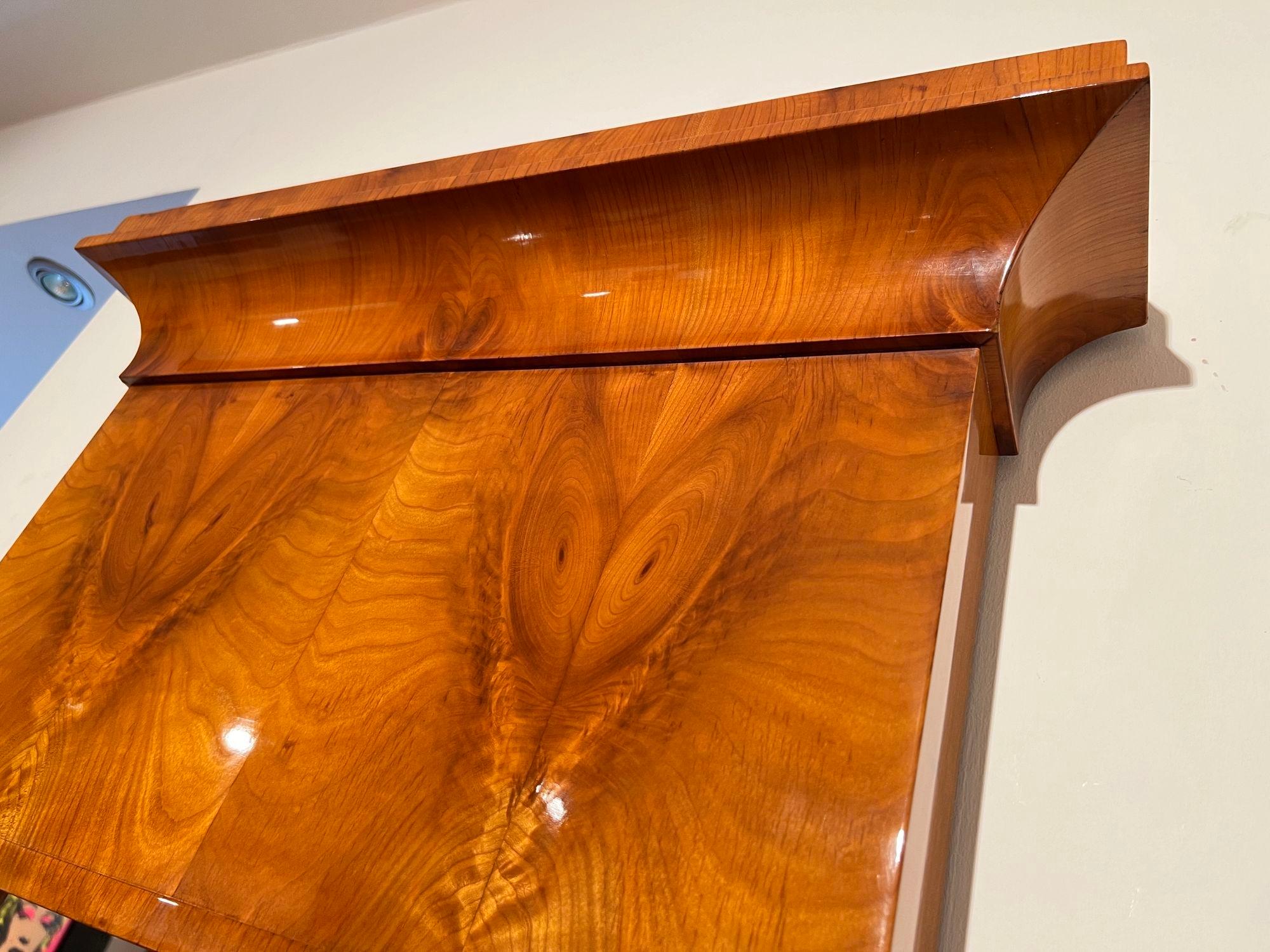Large Biedermeier Wall Mirror, Cherry Veneer, South Germany circa 1820 5