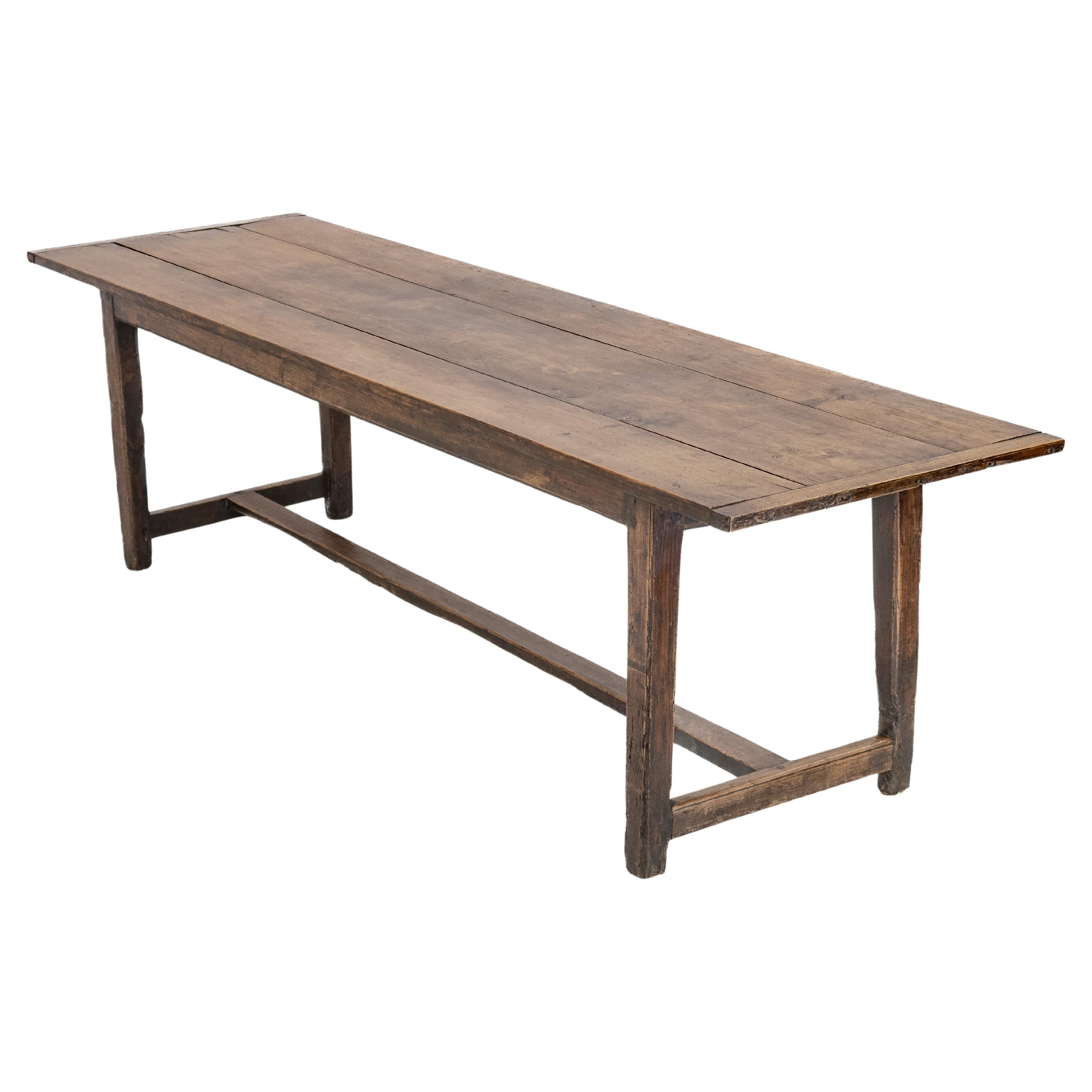 Gran mesa de comedor de granja francesa de principios del siglo XIX de madera de peral y olmo en venta