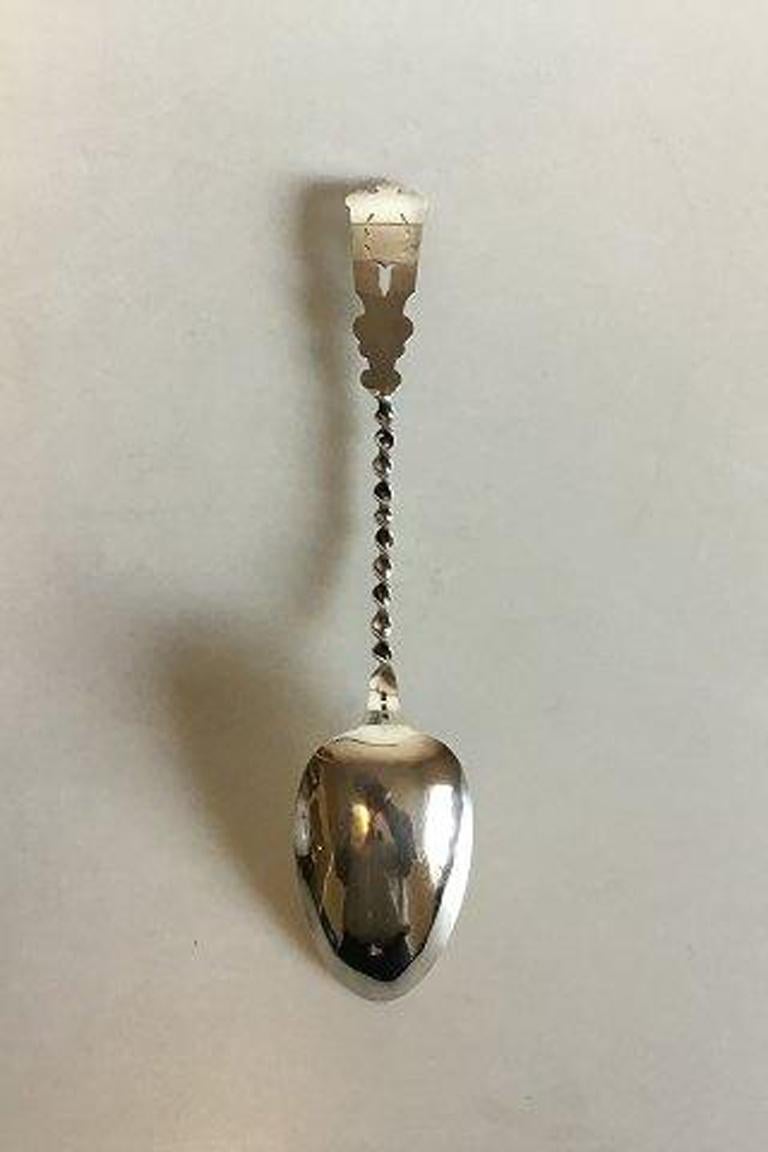 Large early gilded serving spoon in 13 pure silver.(early Danish silver purity)

Measures 29,2cm / 11 1/2