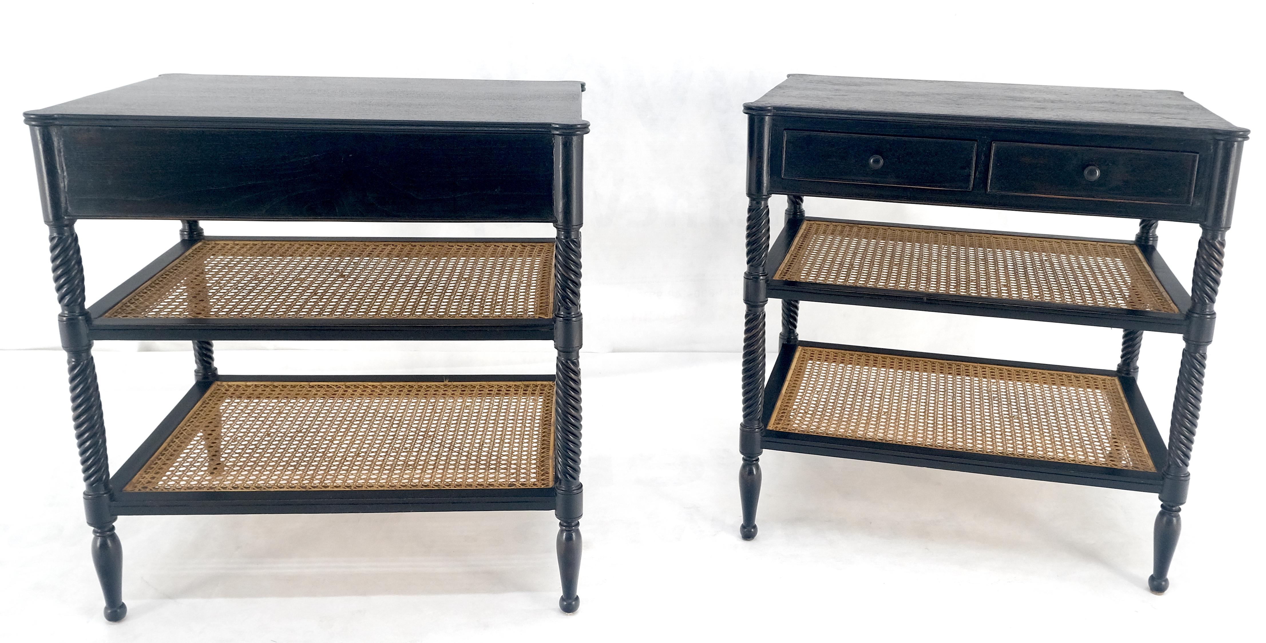 Mesa auxiliar grande ebonizada de dos cajones y 3 niveles con estante de caña y patas de cuerda retorcida tallada en venta 3