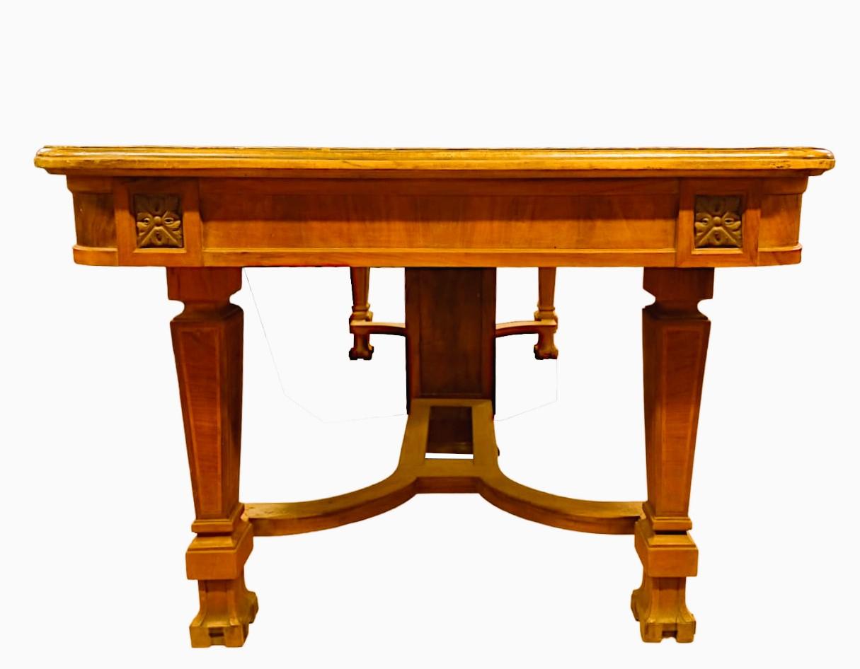 Laiton Grande table éclectique Liberty du début du XXe siècle en vente
