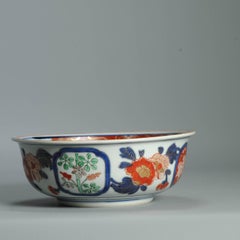 Large Edo Period Imari Bowl. 18th c Daikon Imari Japan Porcelain Bowl