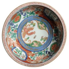 Grande ciotola Imari del periodo Edo. Ciotola in porcellana giapponese Daikon Imari del 18° secolo