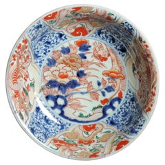 Große Imari-Schale aus der Edo-Zeit. 18. Jh. Daikon Imari Japan Porcelain Bowl