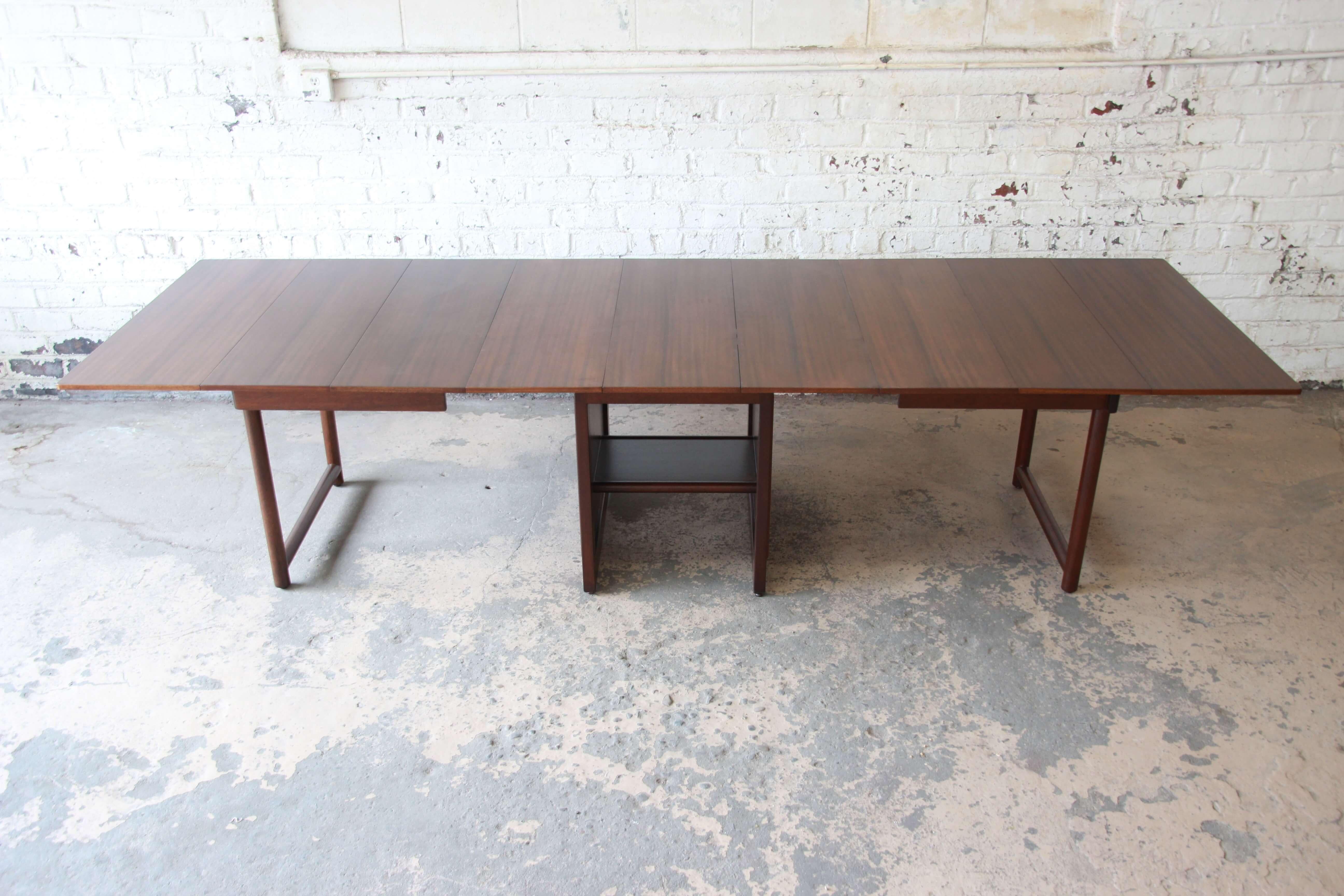 Large Edward Wormley for Dunbar Mahogany Extension Dining Table In Excellent Condition In South Bend, IN