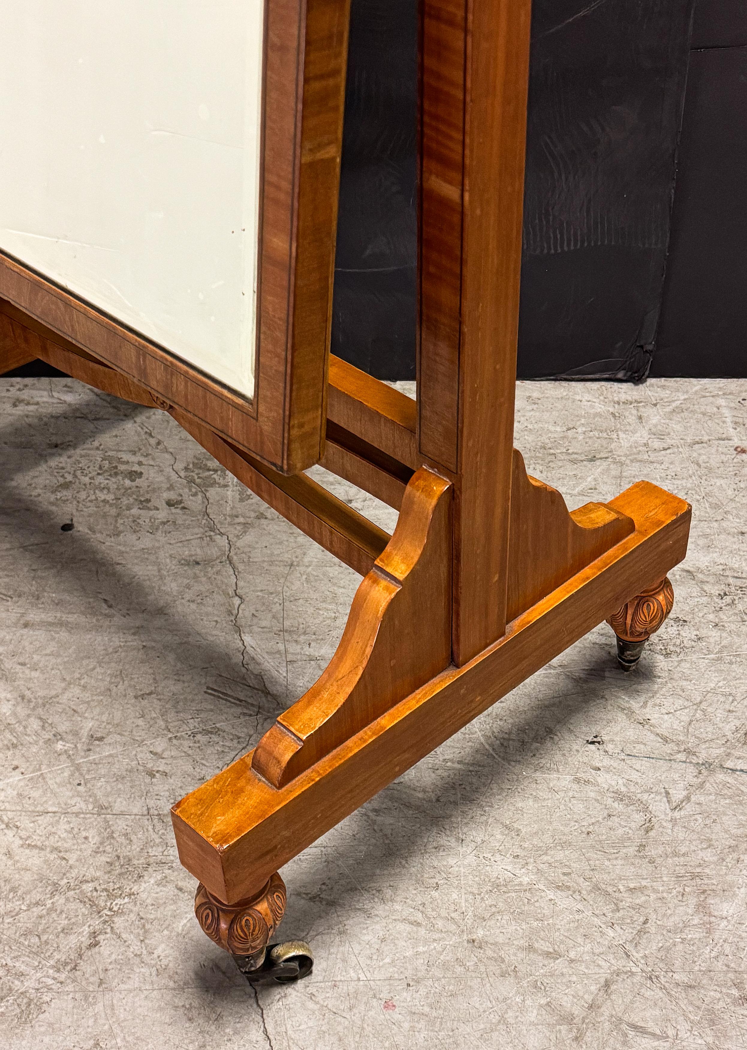 XX secolo Grande specchio chevale o da toeletta edoardiano in legno di raso proveniente dall'Inghilterra in vendita