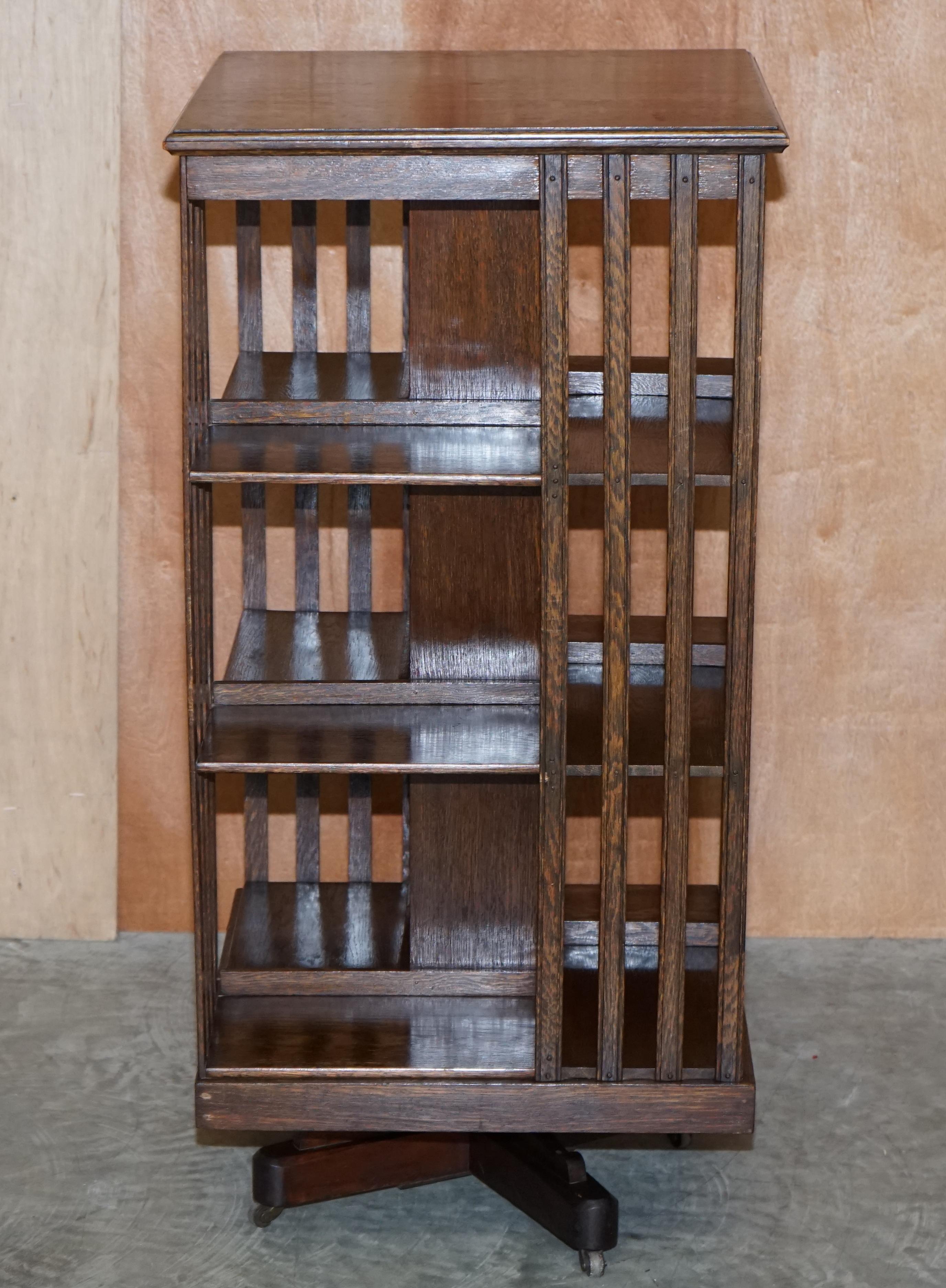 We are delighted to offer this stunning circa 1900 English Oak revolving bookcases 

An exceptionally well made and highly decorative library bookcase or book table. These are very utilaterian and work well in multiple settings 

We have cleaned