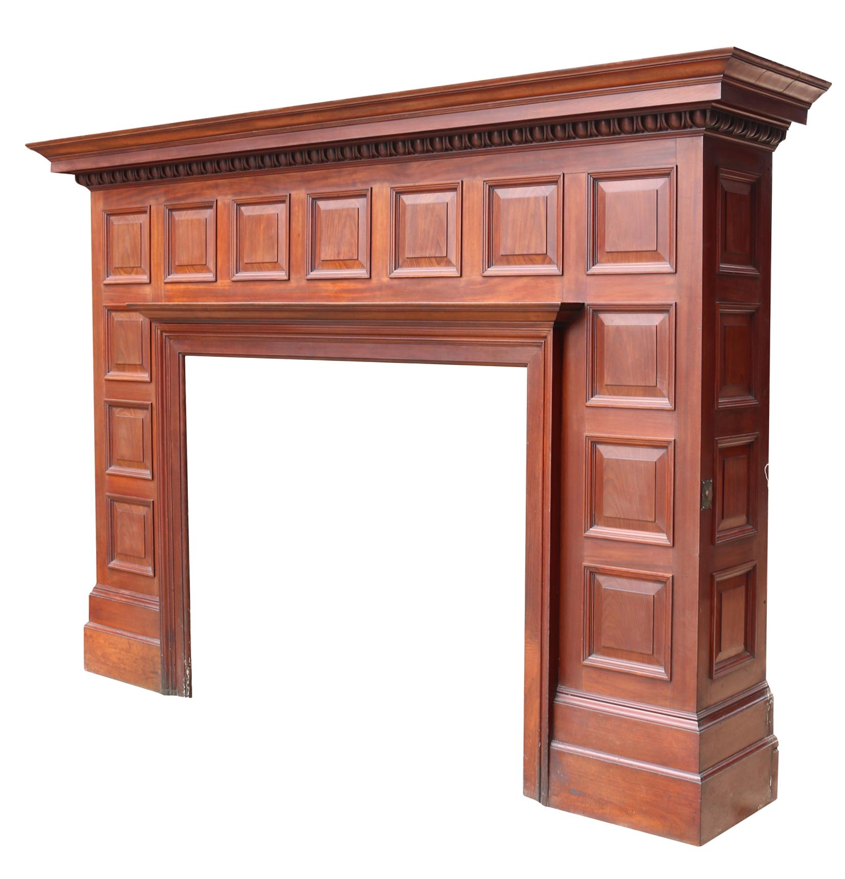 Large Edwardian Mahogany Panelled Fire Mantel In Good Condition For Sale In Wormelow, Herefordshire