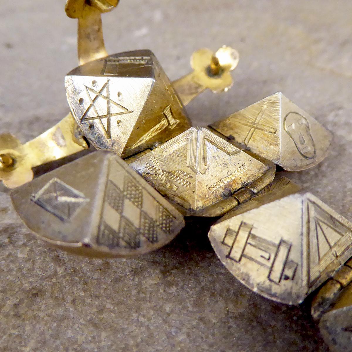 Großer edwardianischer Freimaurer-Klapp-Orb-Anhänger aus Gold 1
