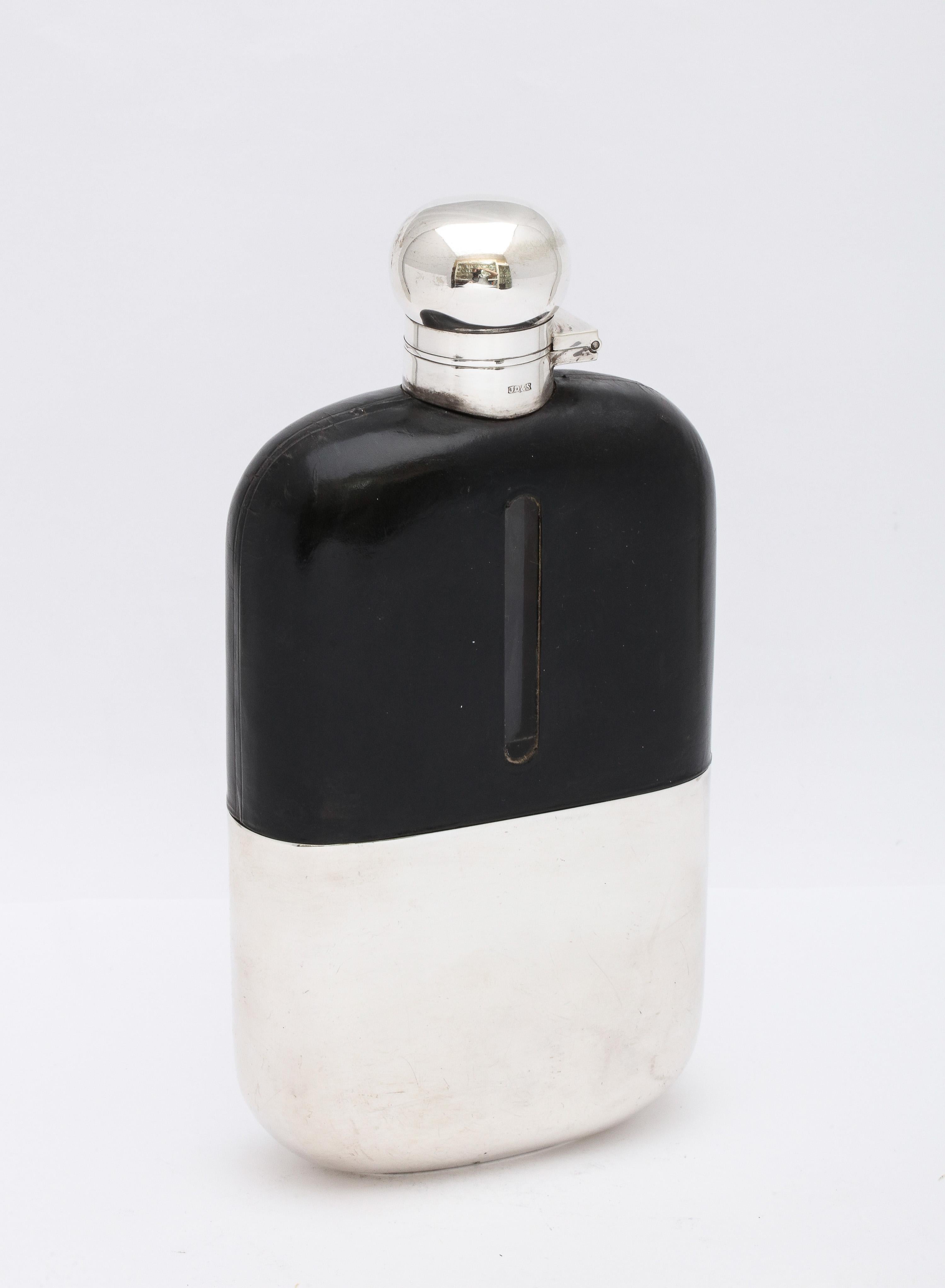 Large Edwardian Silver-Plate and Leather-Mounted Glass Flask With Hinged Lid For Sale 7