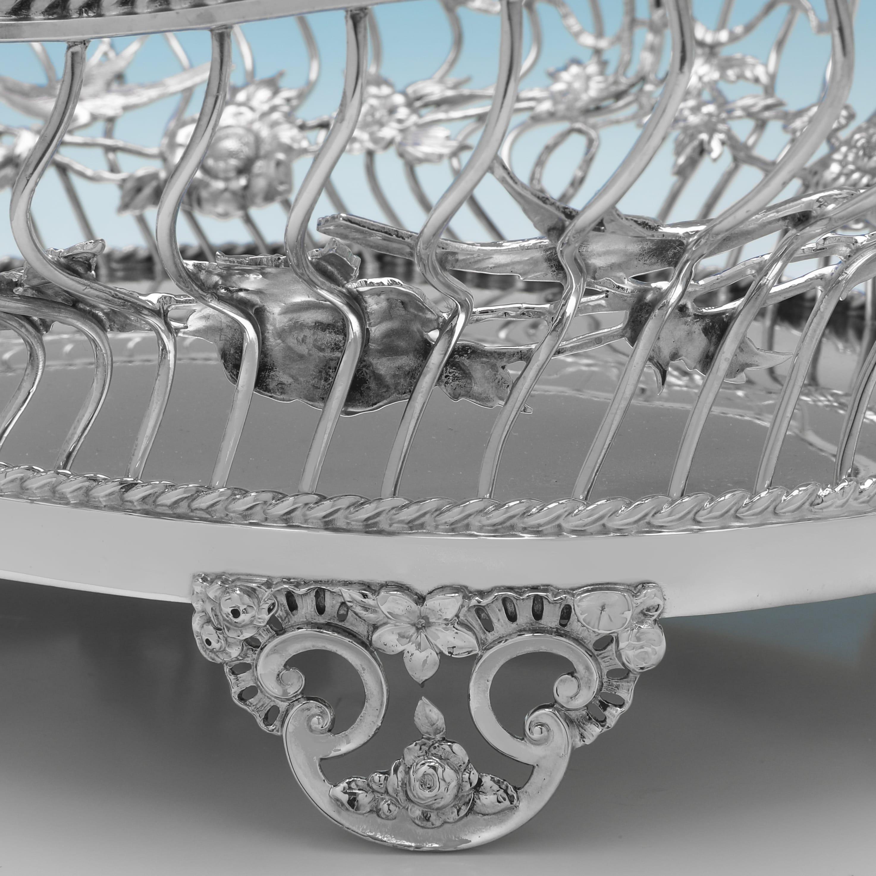 Gran plato eduardiano de plata de ley fabricado por Elkington & Co. en 1908 Inglés en venta