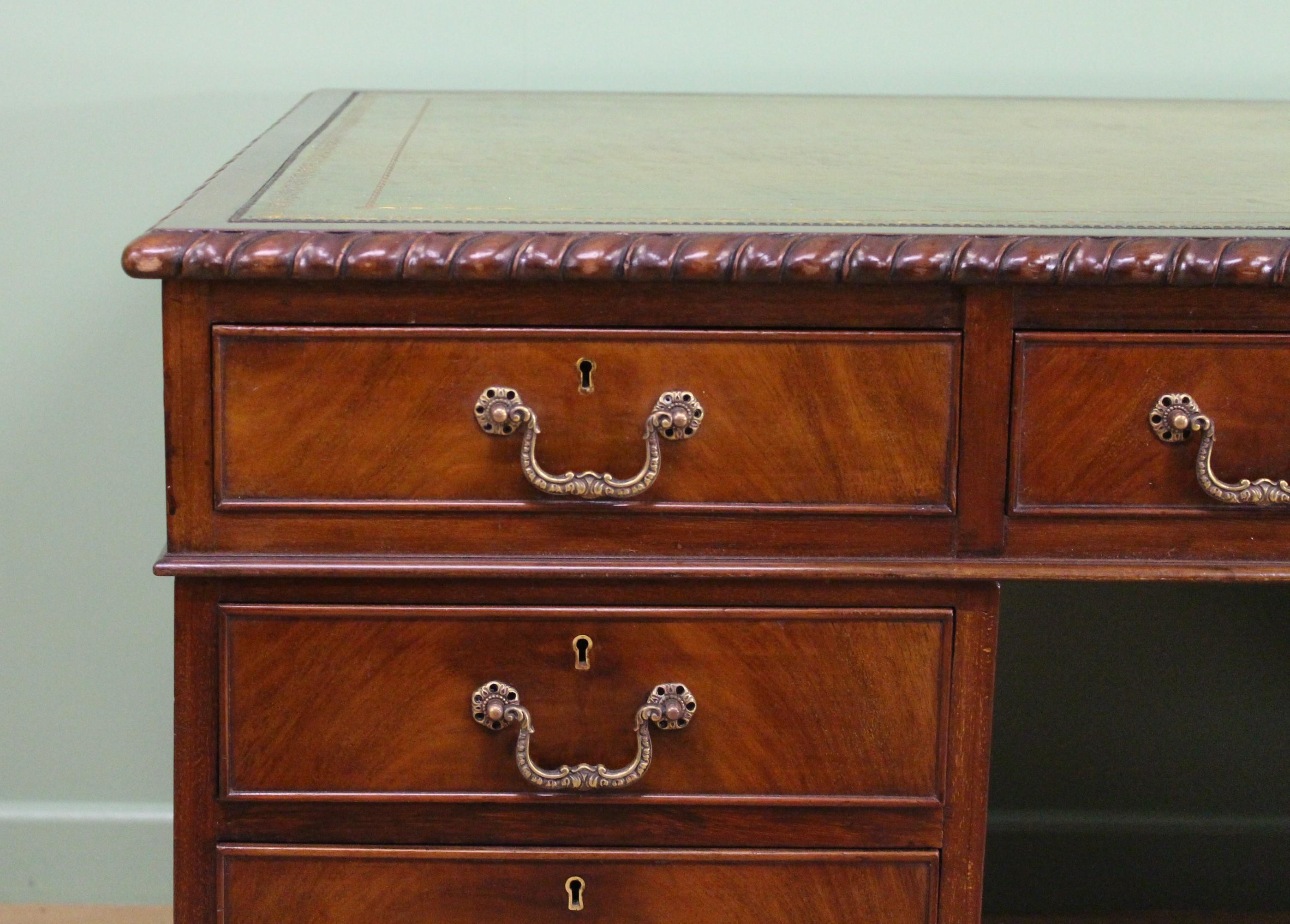 20th Century Large Edwardian Walnut Partners Pedestal Desk