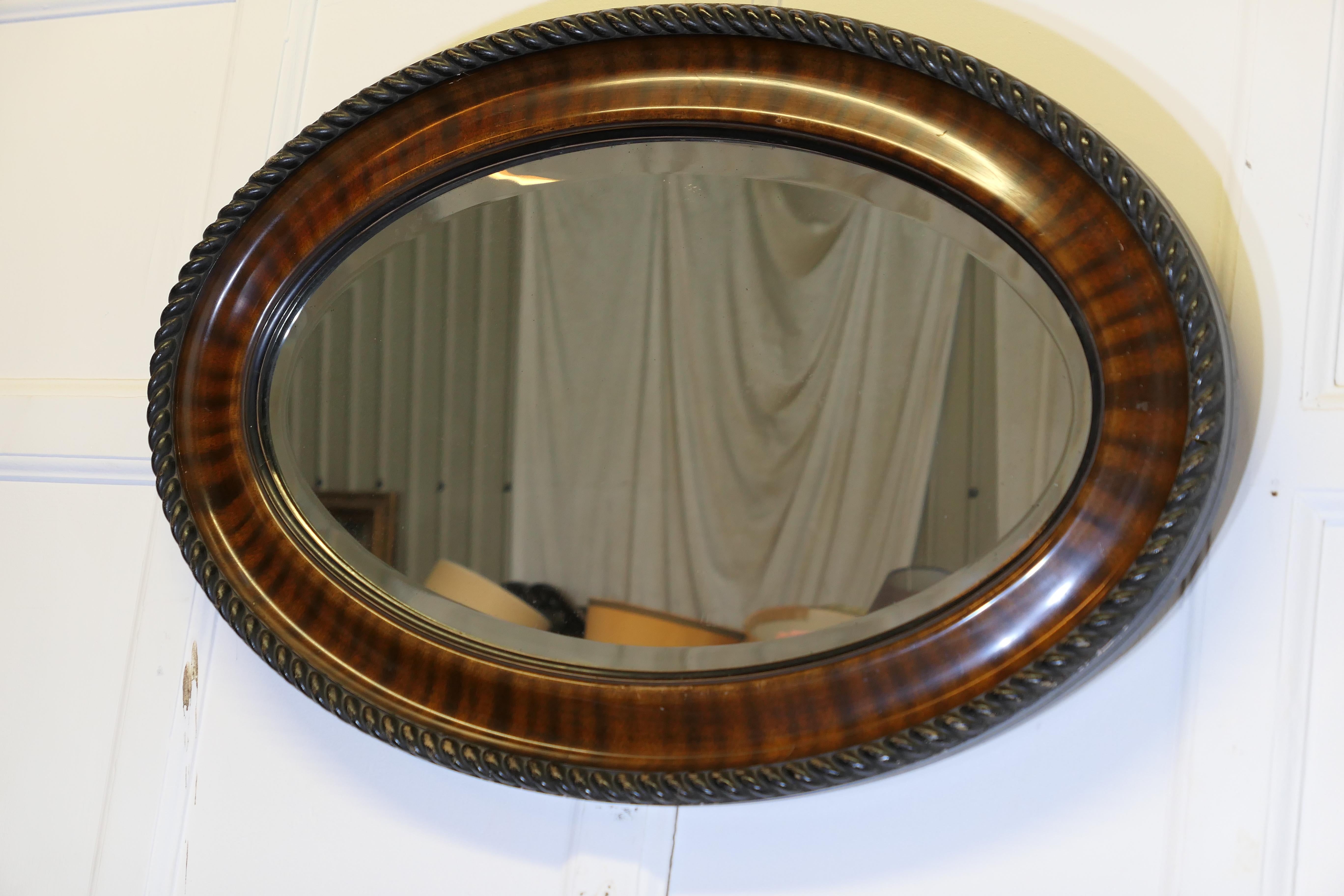 Großer Edwardianischer Ovaler Spiegel in Wood Finish (Frühes 20. Jahrhundert) im Angebot