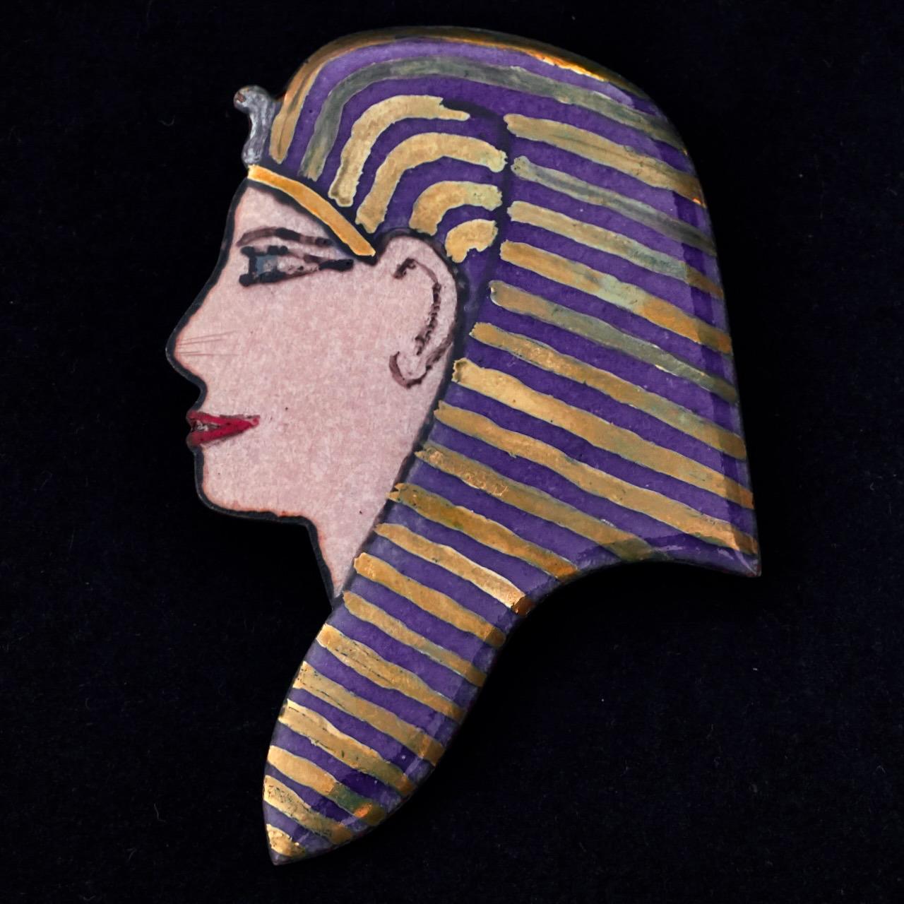 egyptian pharaoh side profile