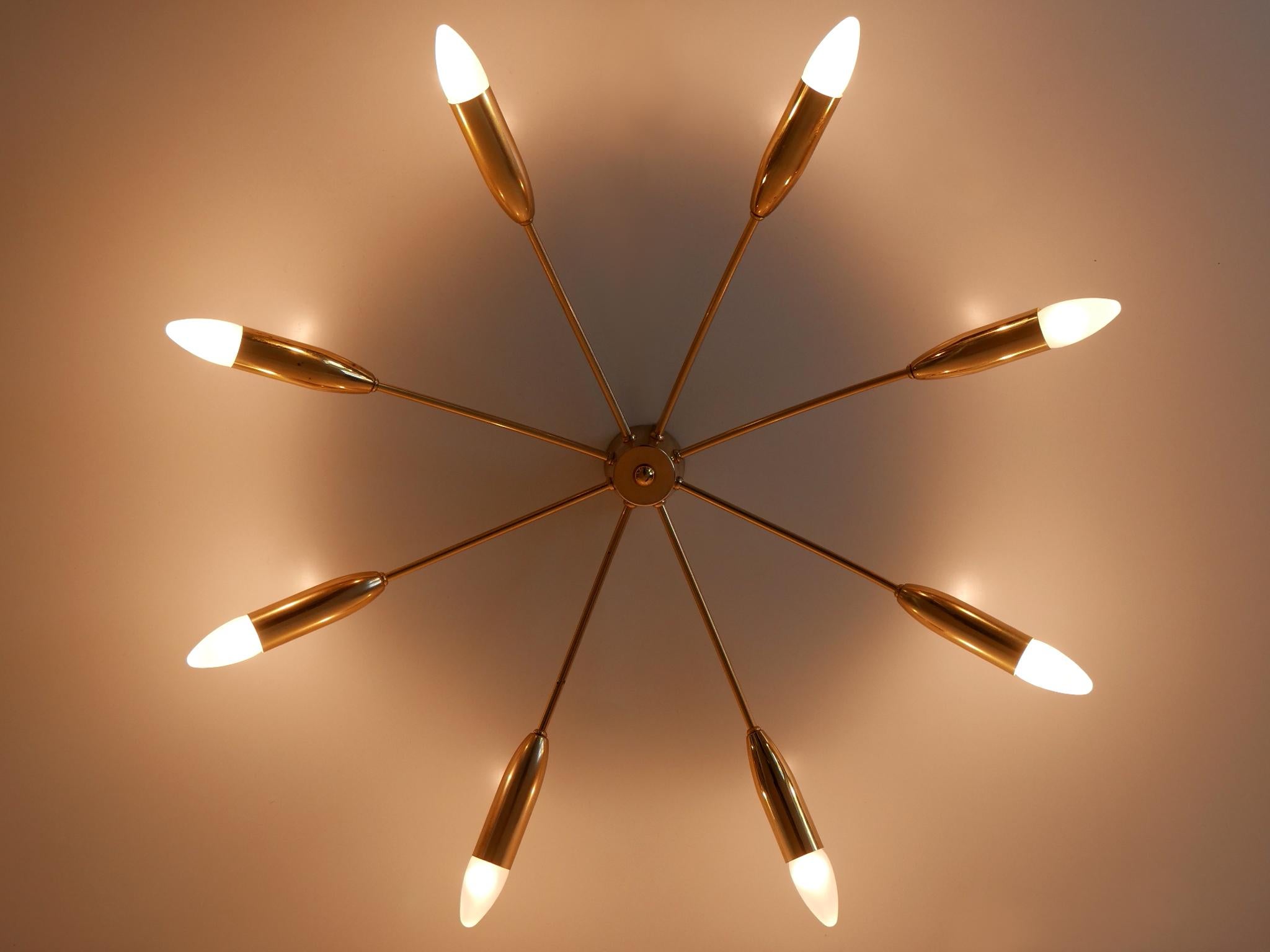 Tedesco Grande lampadario o plafoniera Sputnik a otto braccia della metà del secolo scorso, Germania anni '70 in vendita
