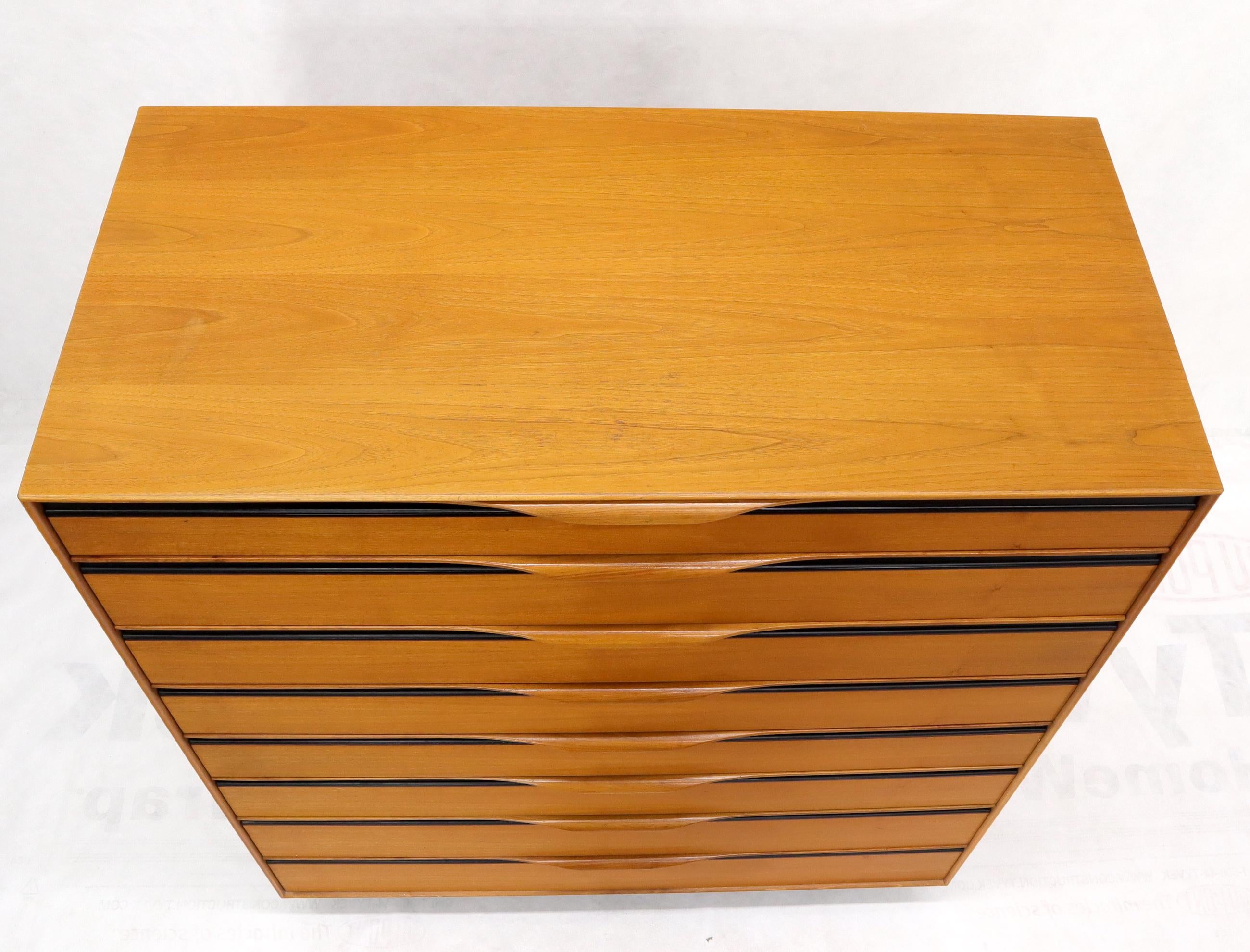 Mid-Century Modern Large Eight Drawers Tall Dresser Chest For Sale