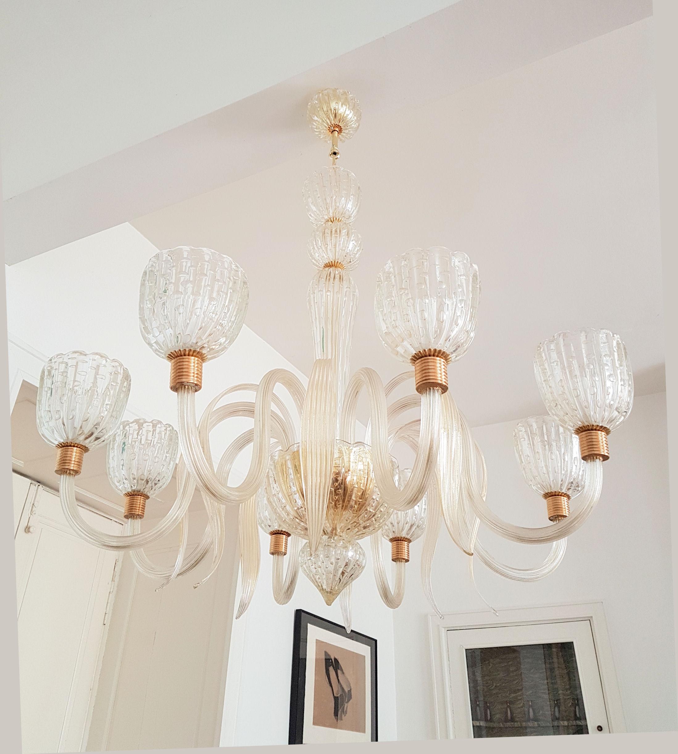 Italian Large Eight Lights Mid-Century Modern Murano Clear Glass Chandelier by Barovier