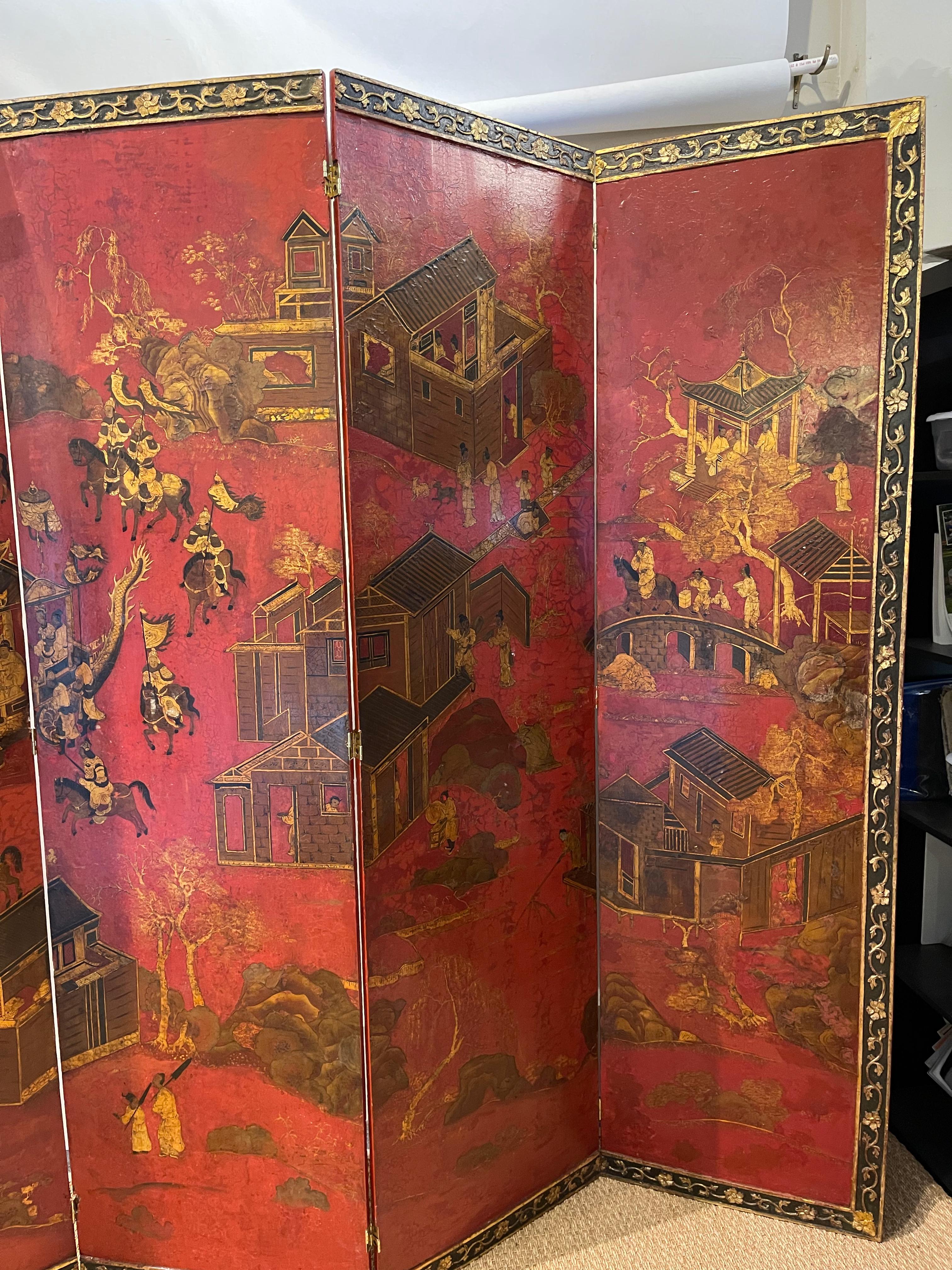 Doré Grand écran à huit panneaux en laque rouge dans le style chinois