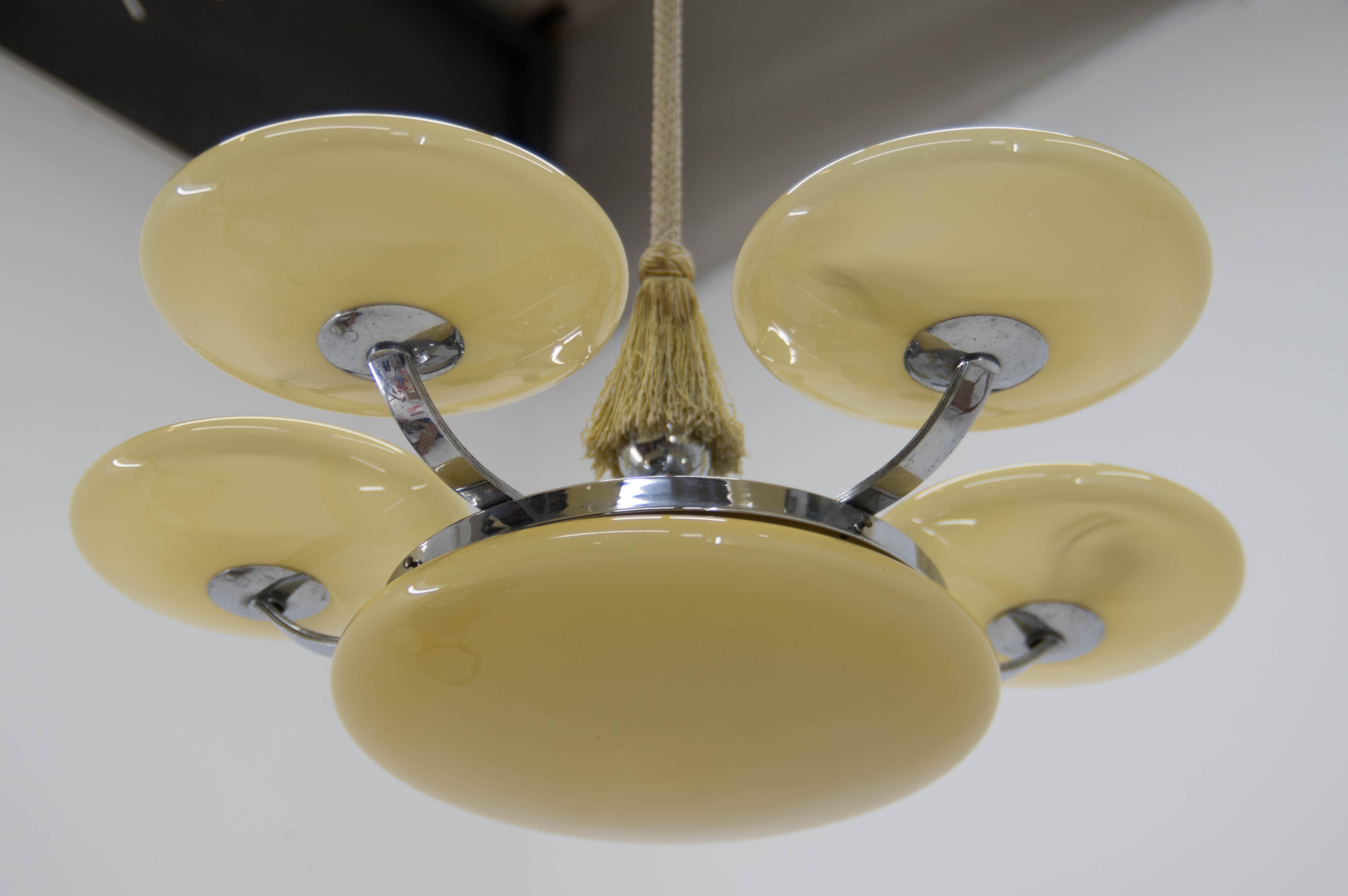 Large Elegant Art Deco Chandelier, 1930s In Good Condition For Sale In Praha, CZ