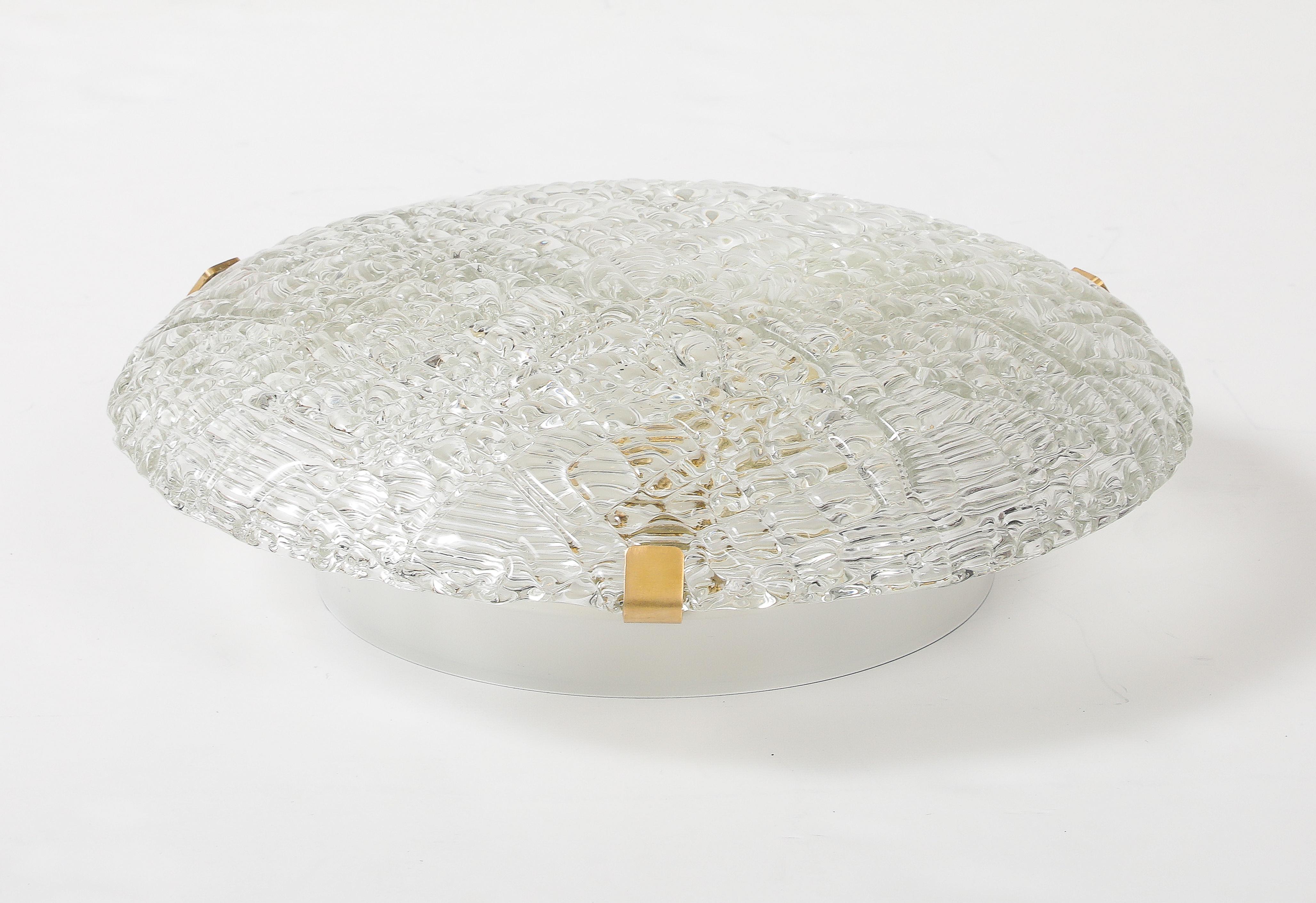 Grand luminaire / applique en verre et laiton Elegance de Kalmar en vente 3