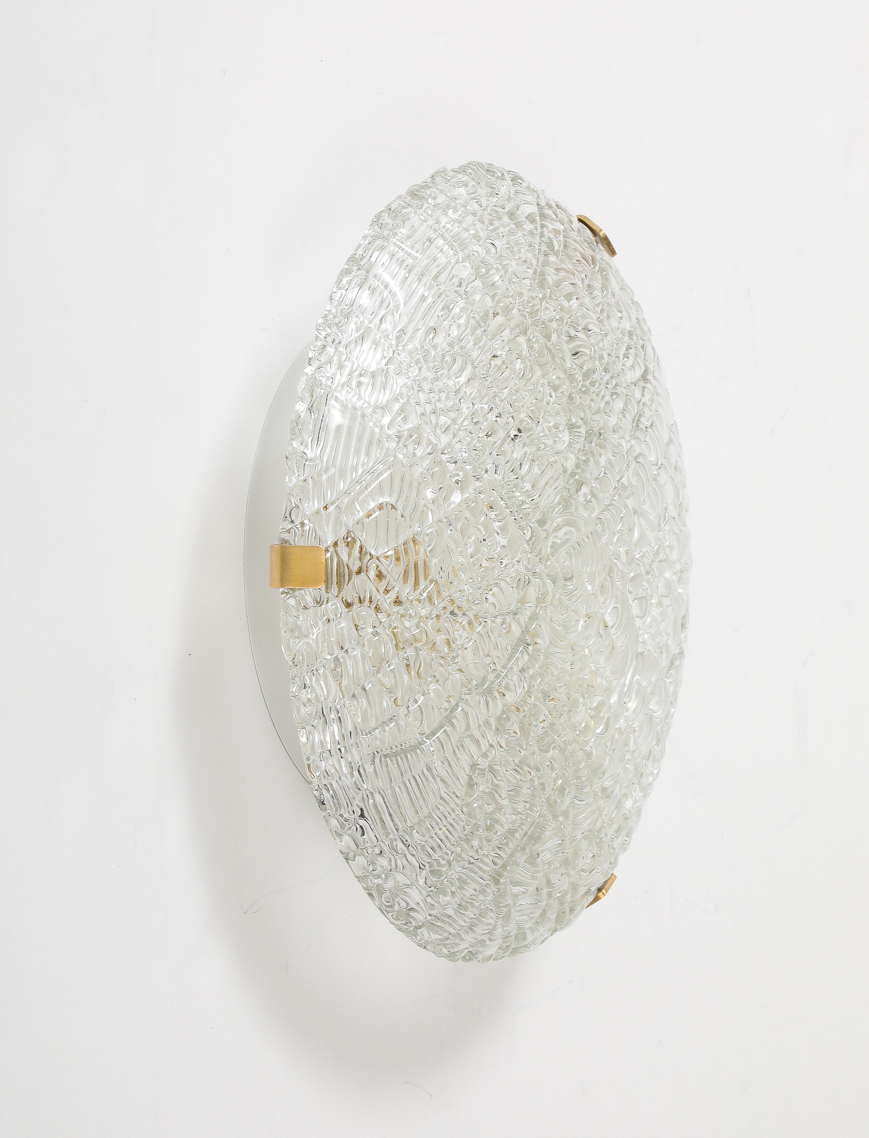 Grand luminaire / applique en verre et laiton Elegance de Kalmar en vente 1