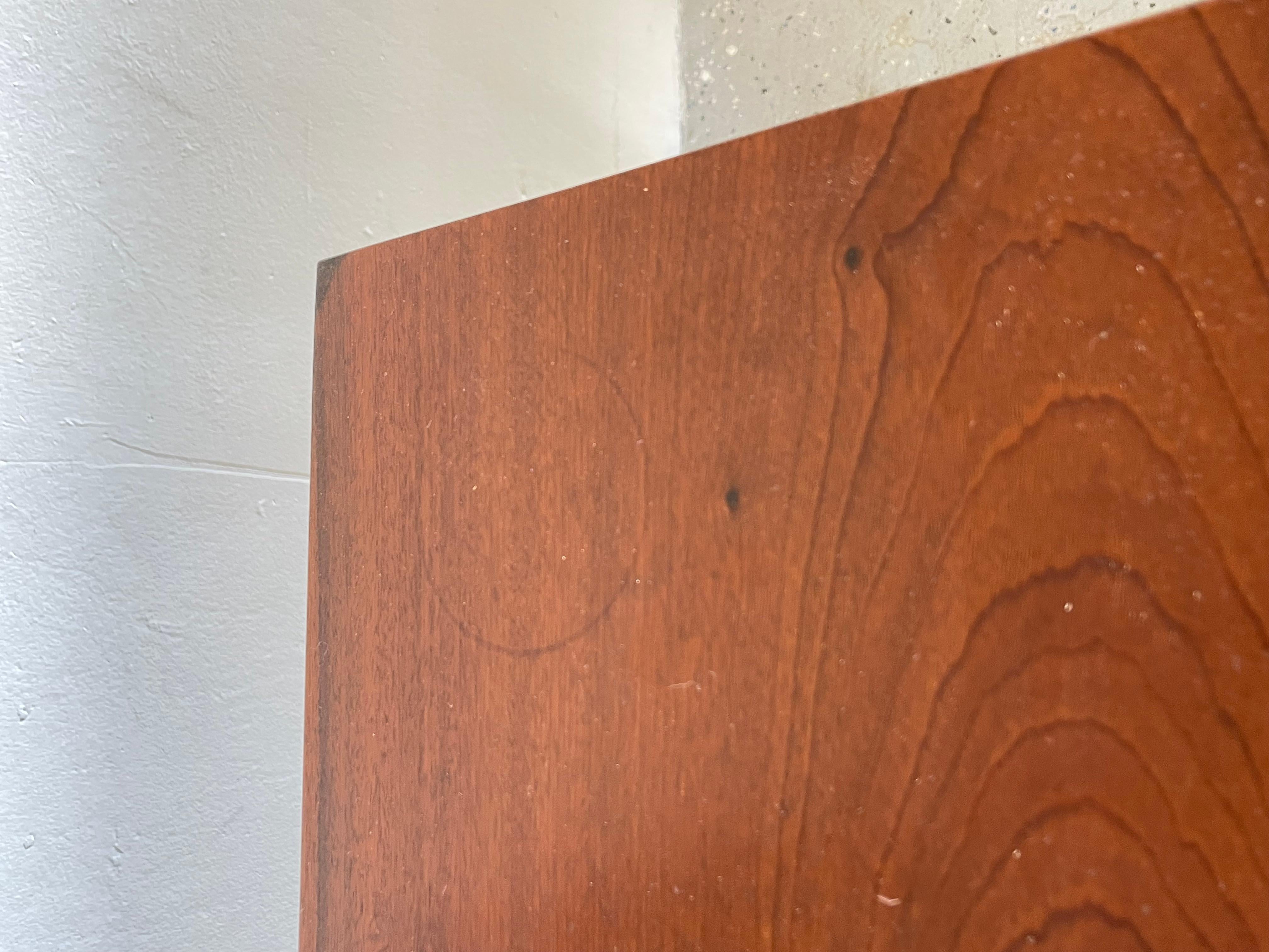 Large & Elegant Mid-Century Modern Walnut Credenza 10