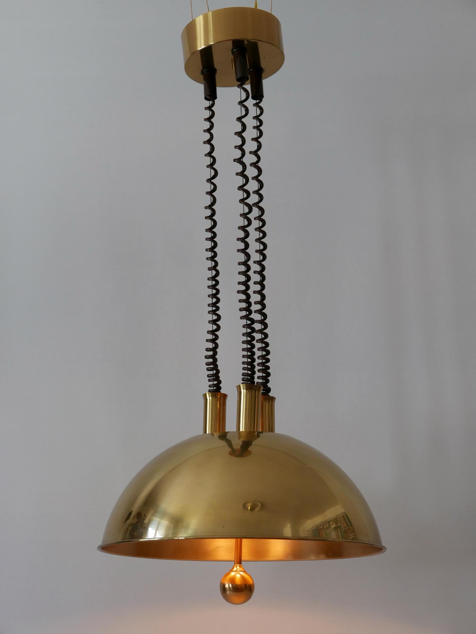 Ottone Grande ed elegante lampada a sospensione in ottone di metà secolo di Florian Schulz degli anni '70 in vendita