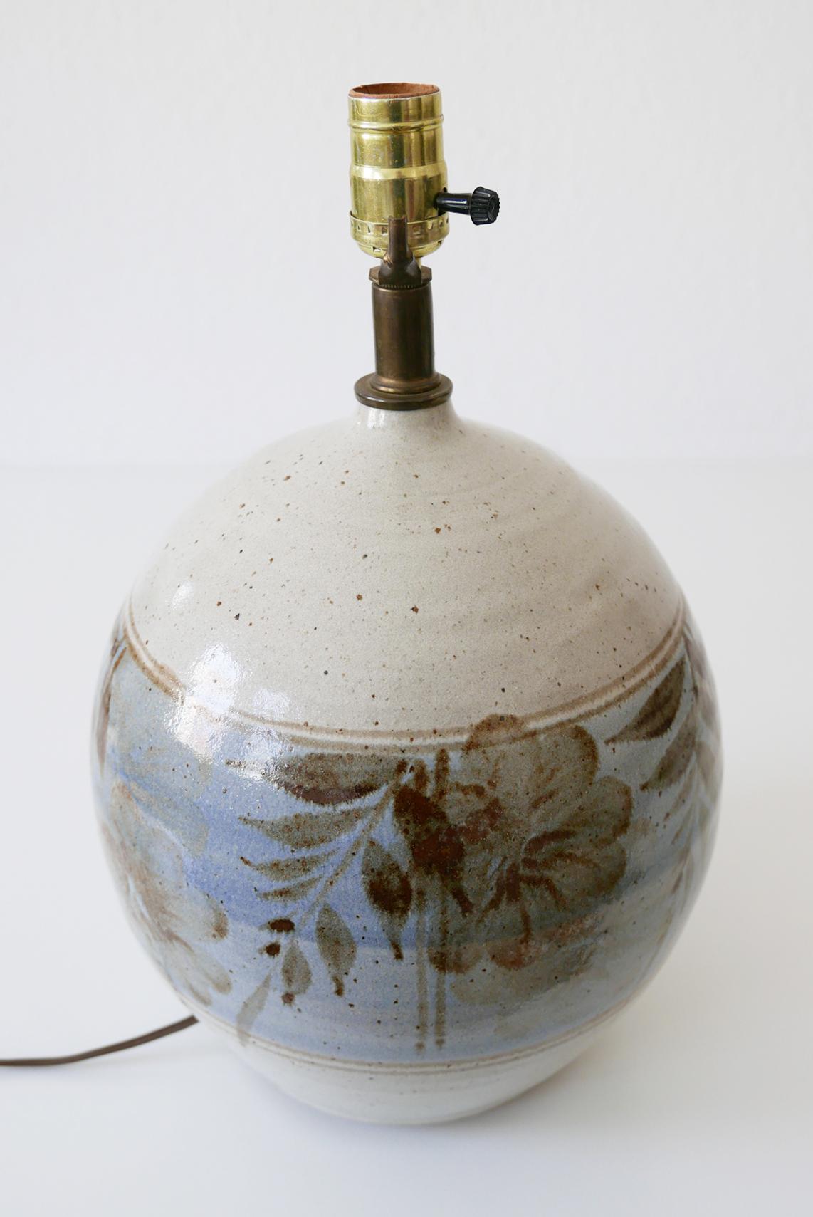 Large & Elegant Stoneware Table Lamp by California Ceramic Company, 1970s, USA In Good Condition In Munich, DE
