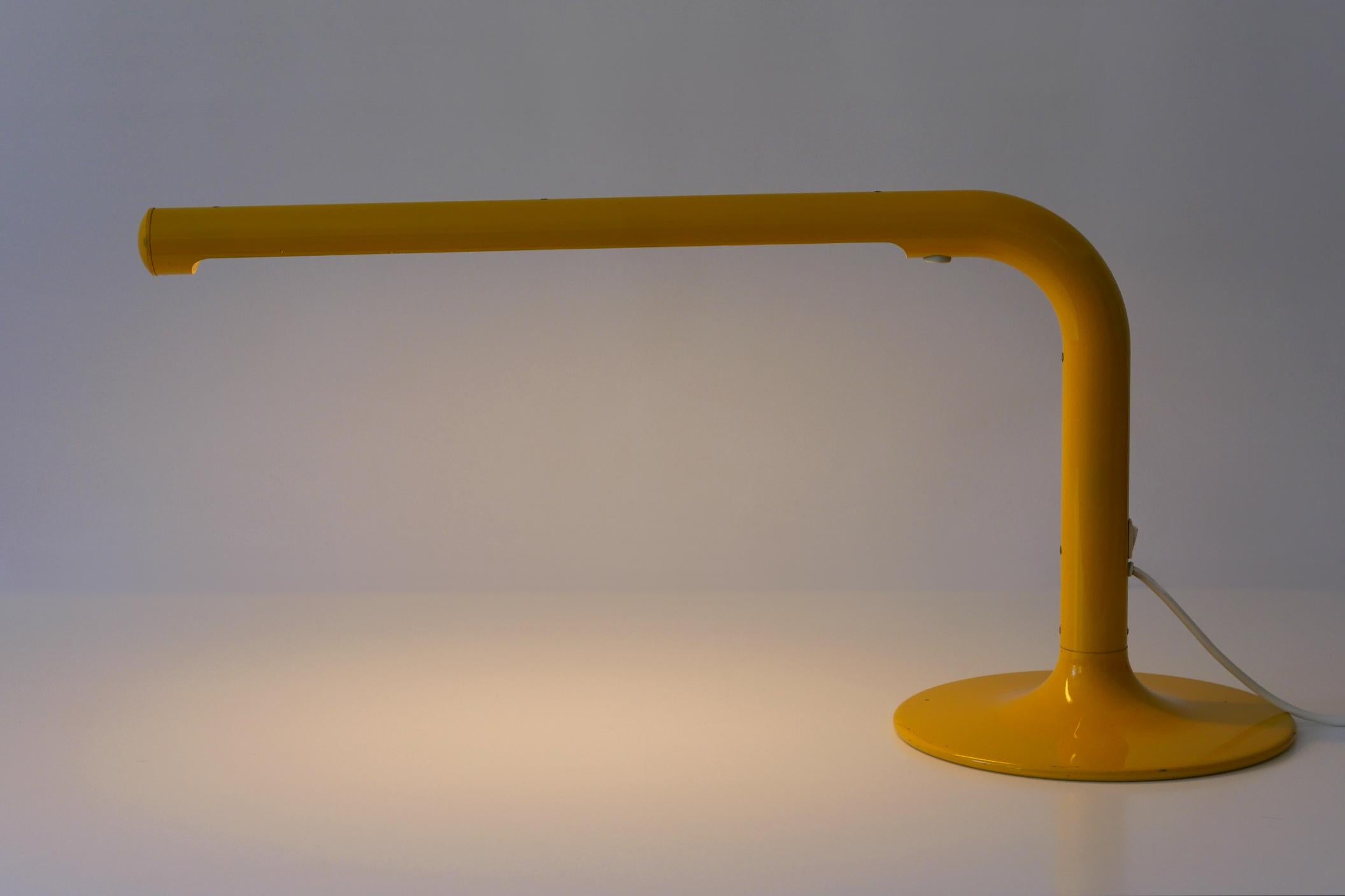 Suédois Grande et élégante lampe de bureau tube d'Anders Pehrson pour Atelj Lyktan, années 1960 en vente