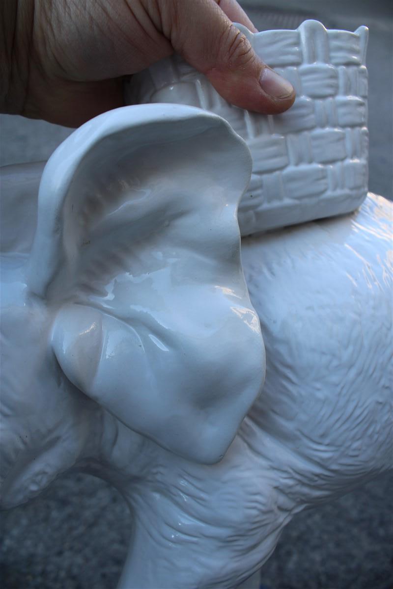 Grande sculpture d'éléphant en céramique blanche Vivai Del Sud Italie, 1960  en vente 3