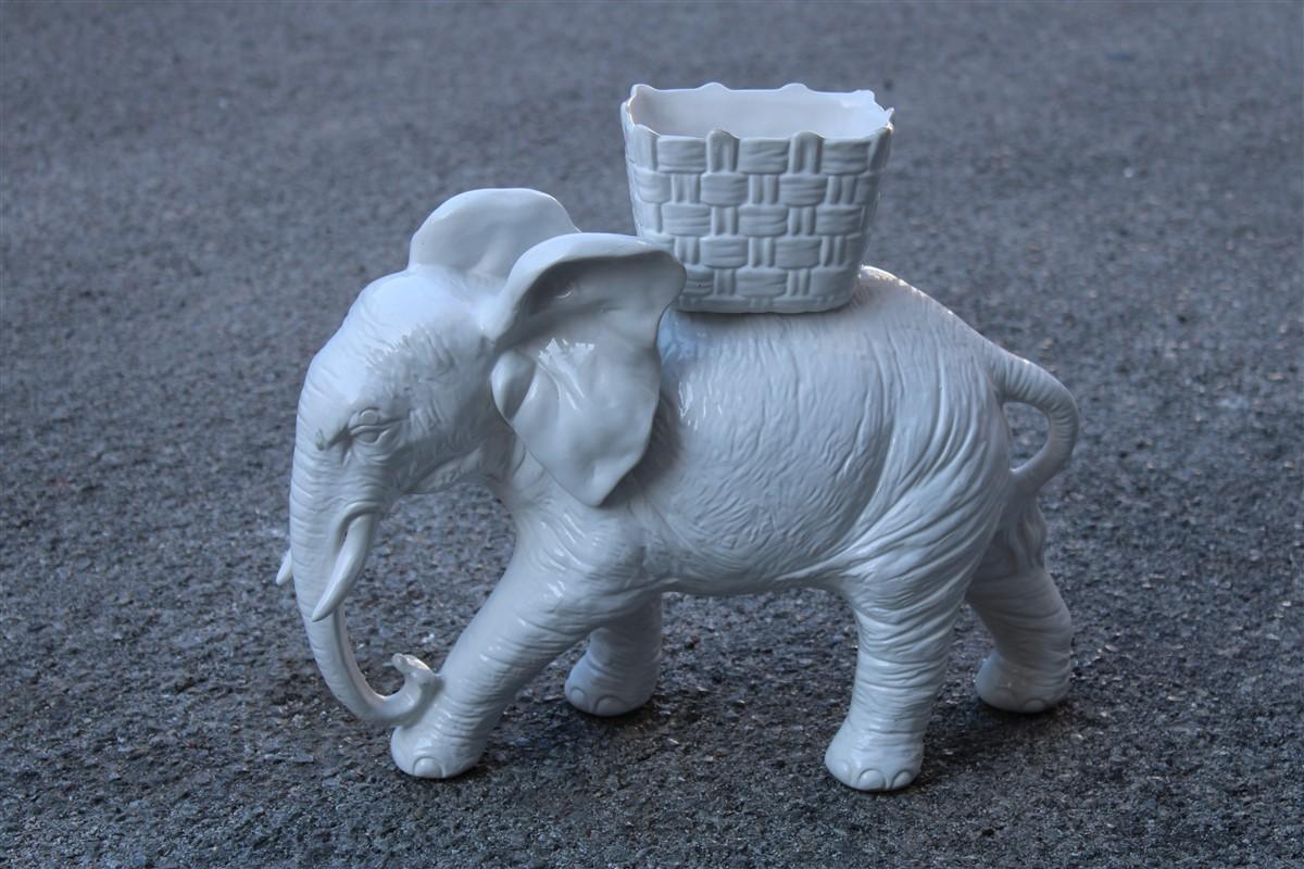 Grande sculpture d'éléphant en céramique blanche 1960 Vivai Del Sud Italia