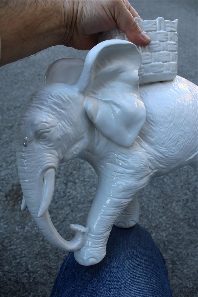Grande sculpture d'éléphant en céramique blanche Vivai Del Sud Italie, 1960  en vente 2