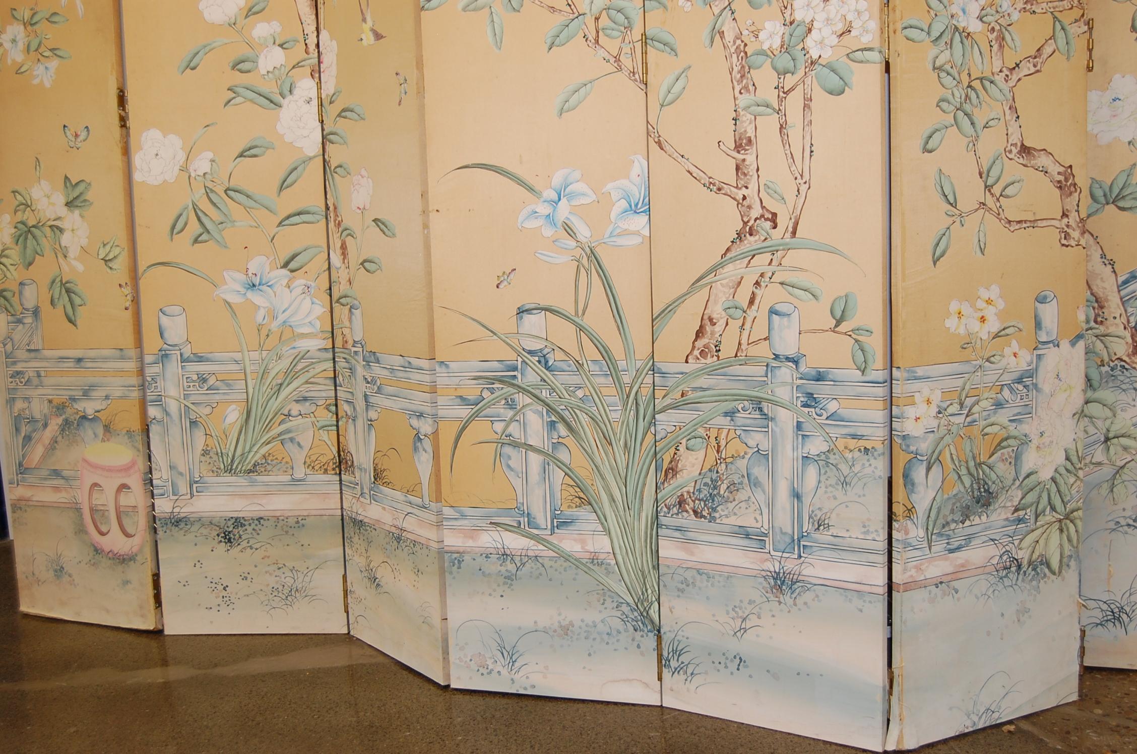 Large Eleven-Panel Hand Painted on Silk Folding Chinese Screen, circa Late 1960s 2