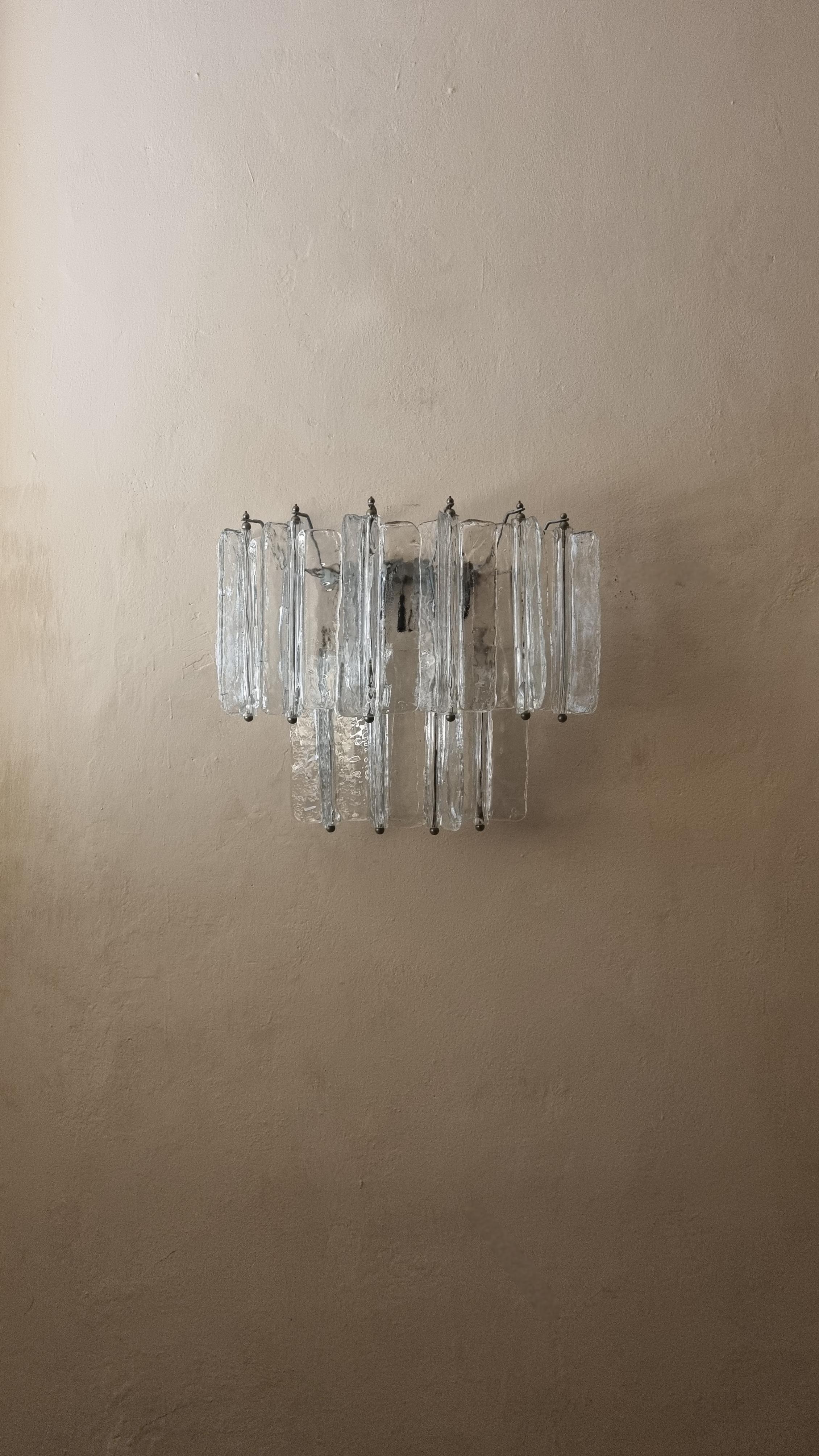 Mid-Century moderno Large Elica wall sconce designed by Toni Zuccheri for Venini 1965 in vendita