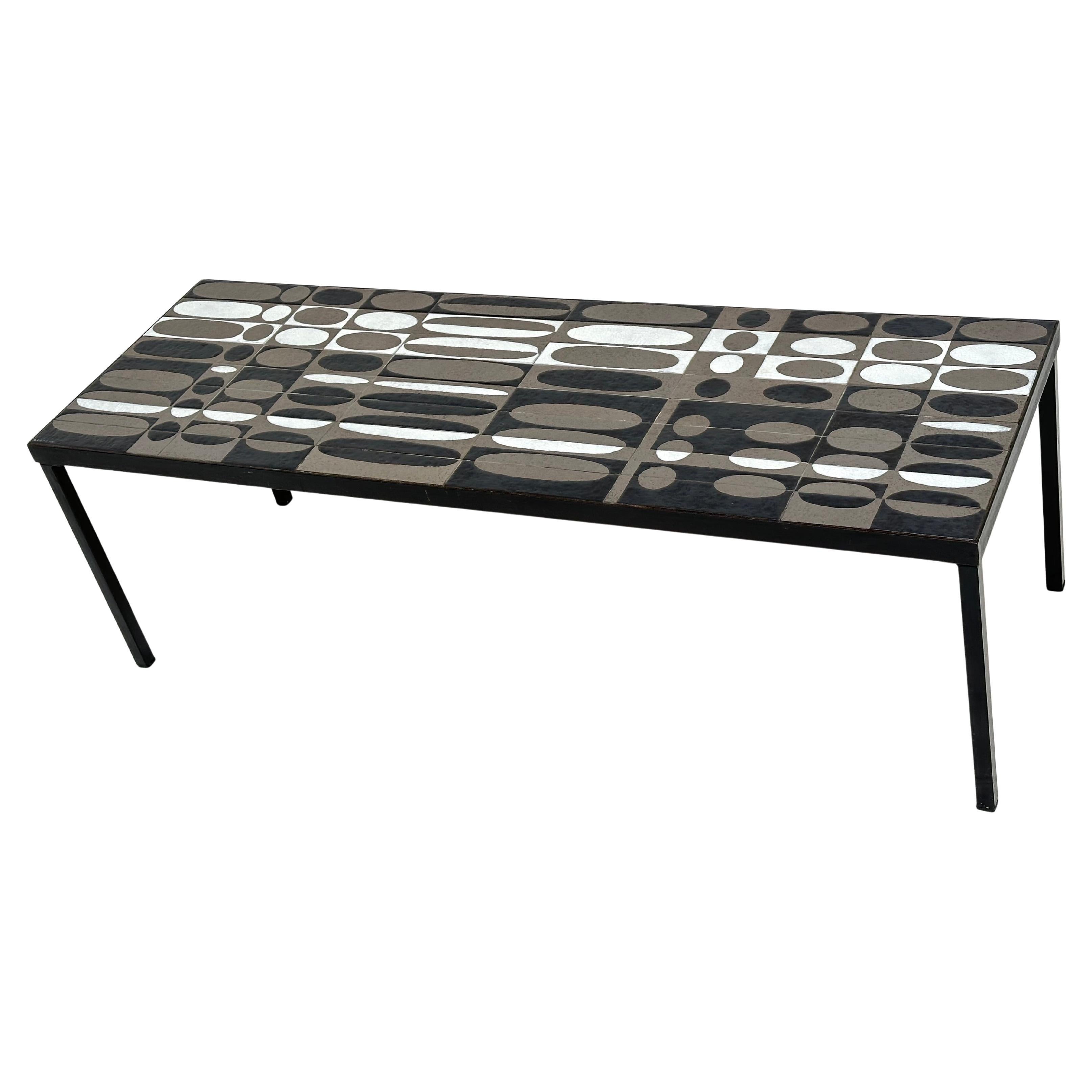 Großer niedriger Tisch mit Ellipsen aus Keramik, Roger Capron, Vallauris, um 1960